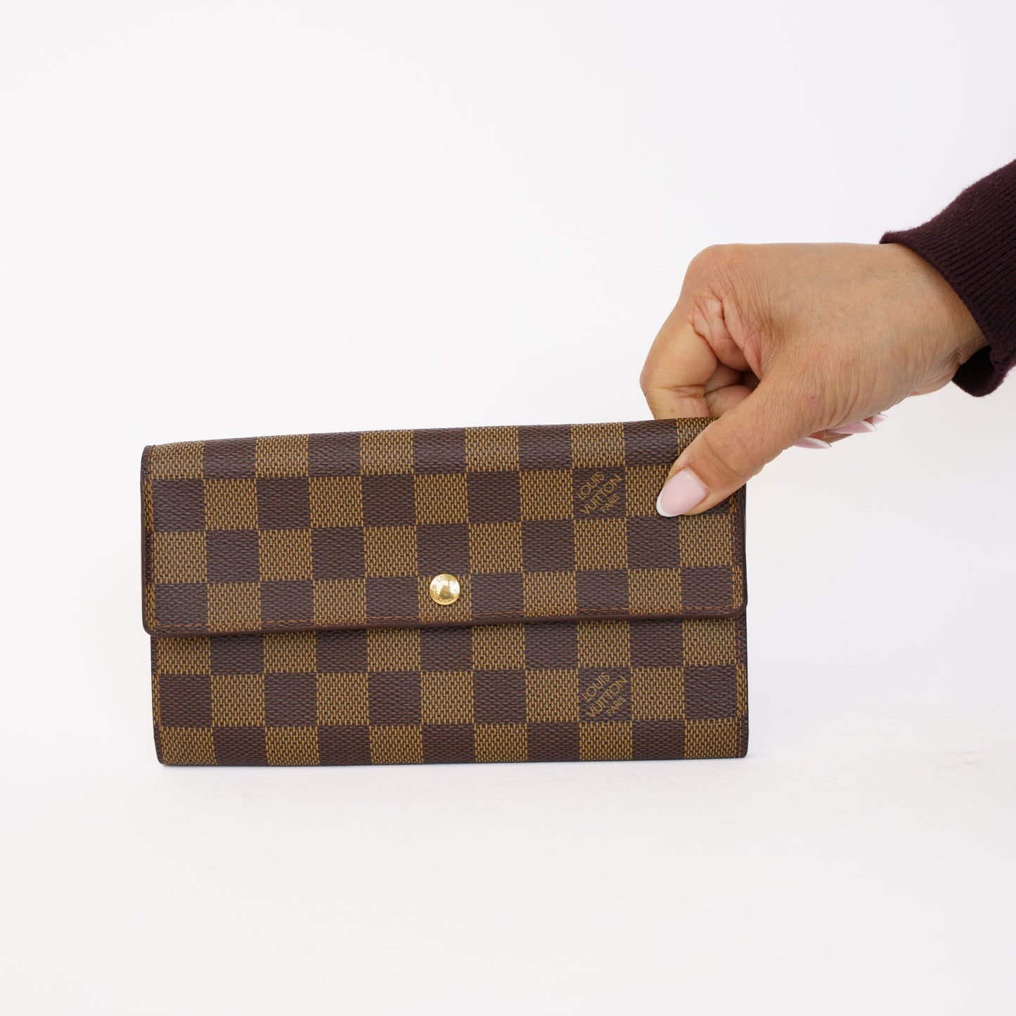 Louis Vuitton Sarah Wallet in Damier Ebene 160326K03