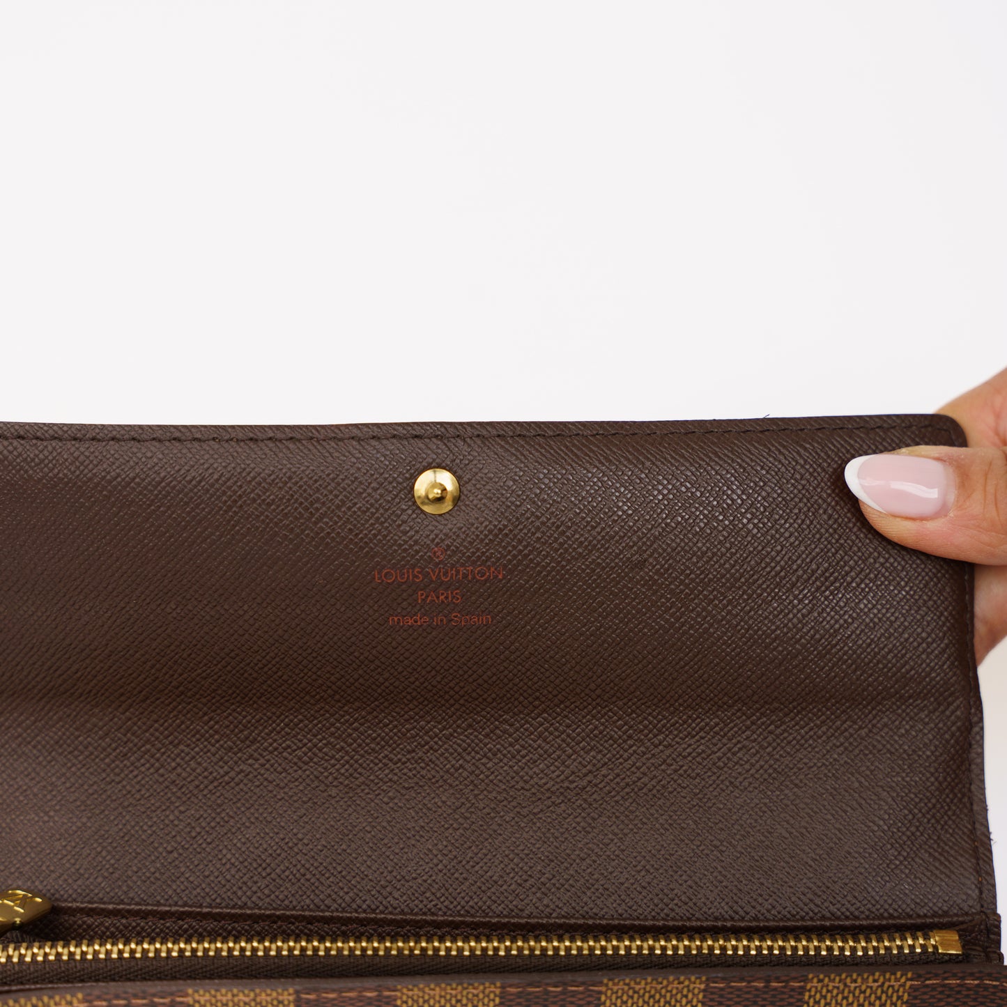 Louis Vuitton Sarah Wallet in Damier Ebene 160326K03