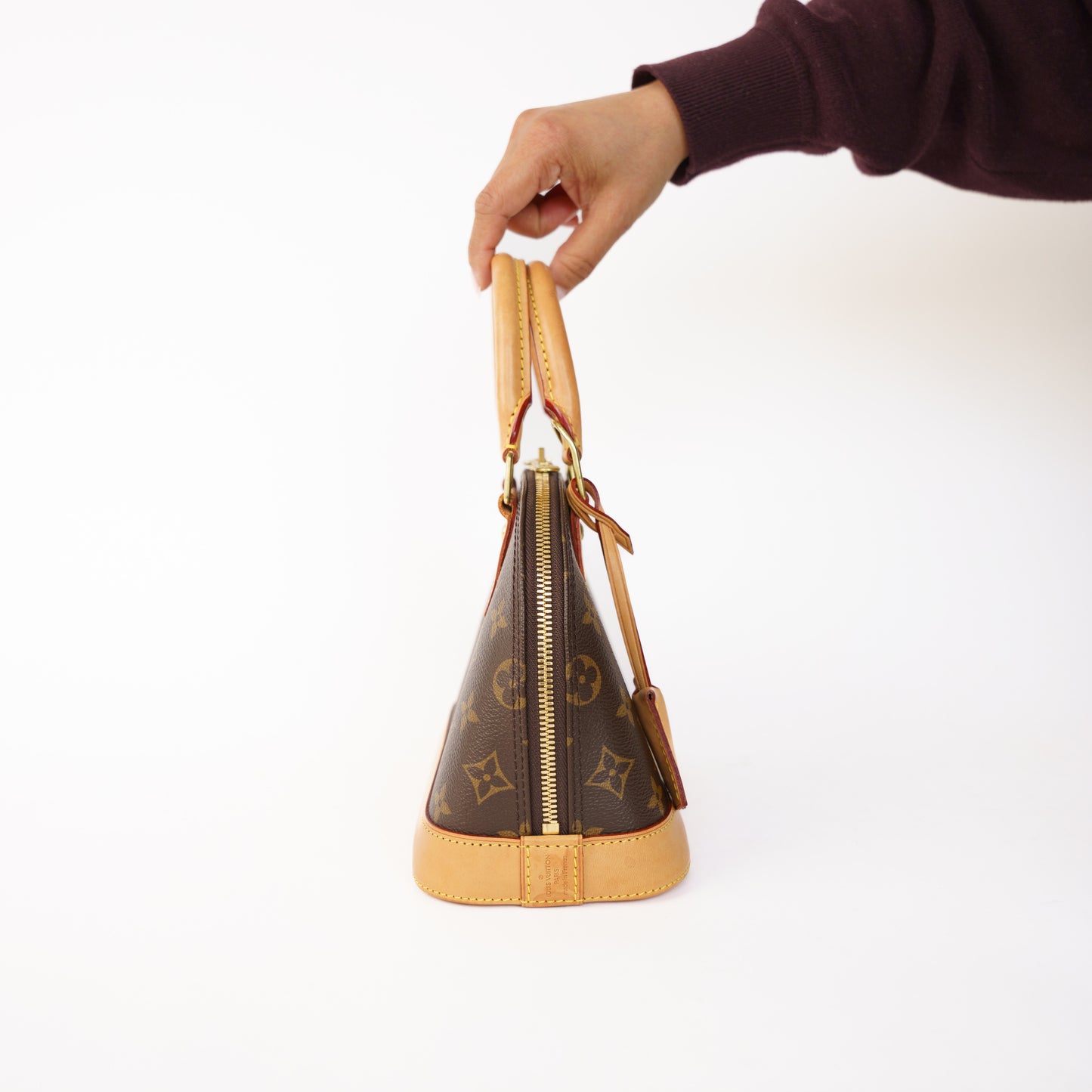 Louis Vuitton Alma BB in Monogram Canvas 110326P09