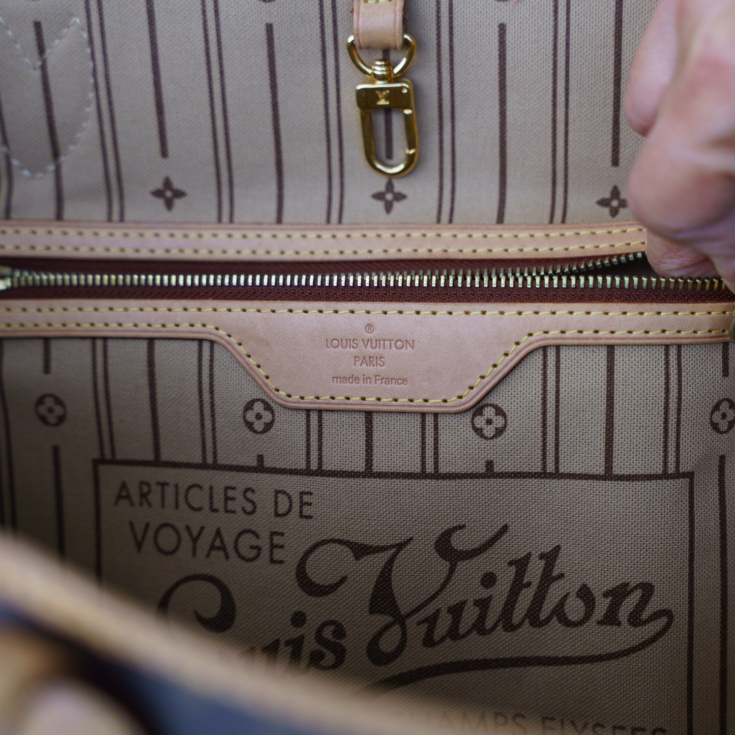 Louis Vuitton Neverfull MM Monogram Beige Interior SA0153 160326J04