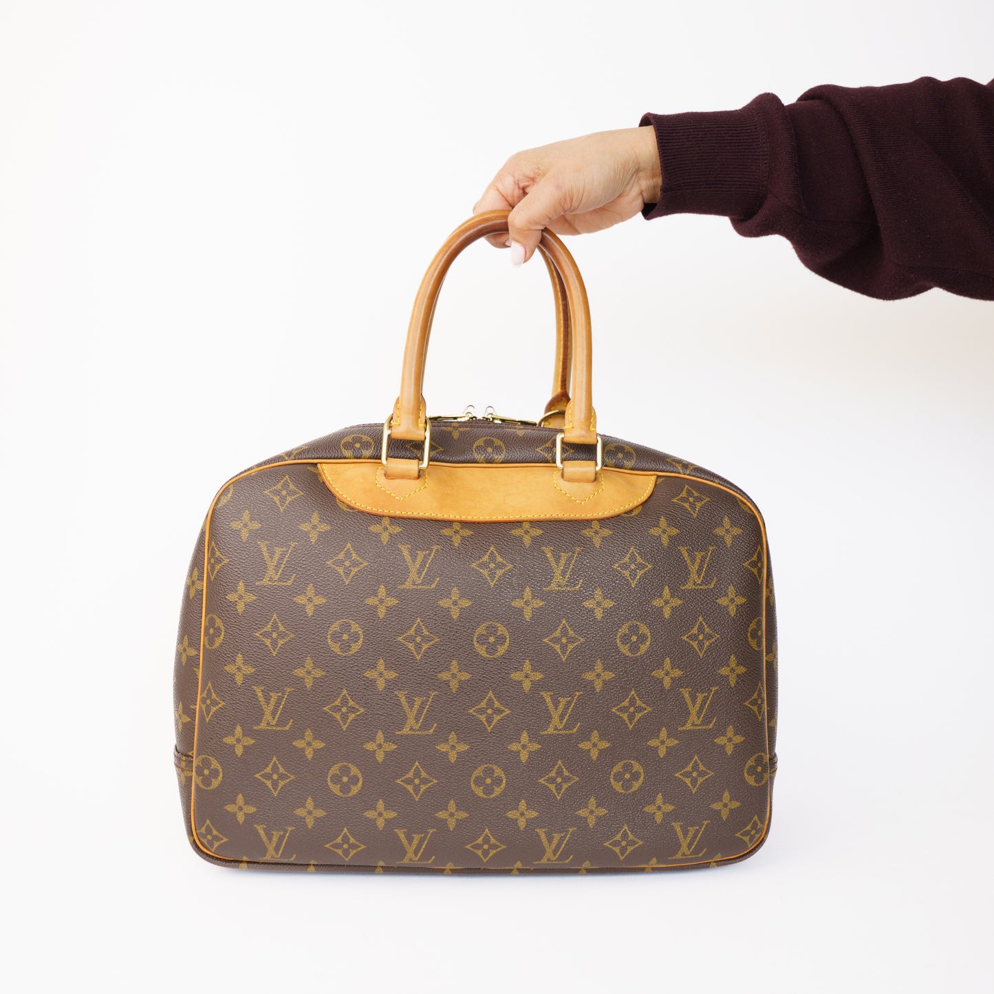 Louis Vuitton Deauville Monogram Bag 160326J07