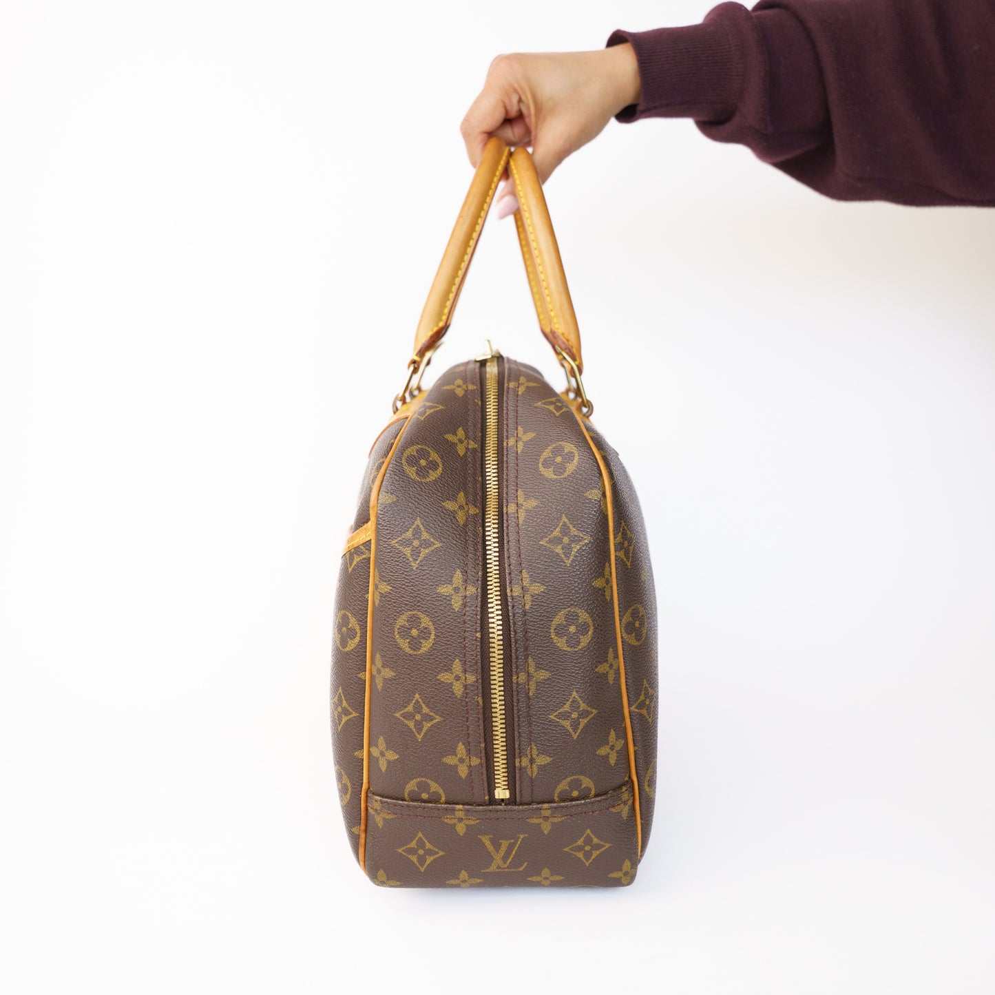 Louis Vuitton Deauville Monogram Bag 160326J07