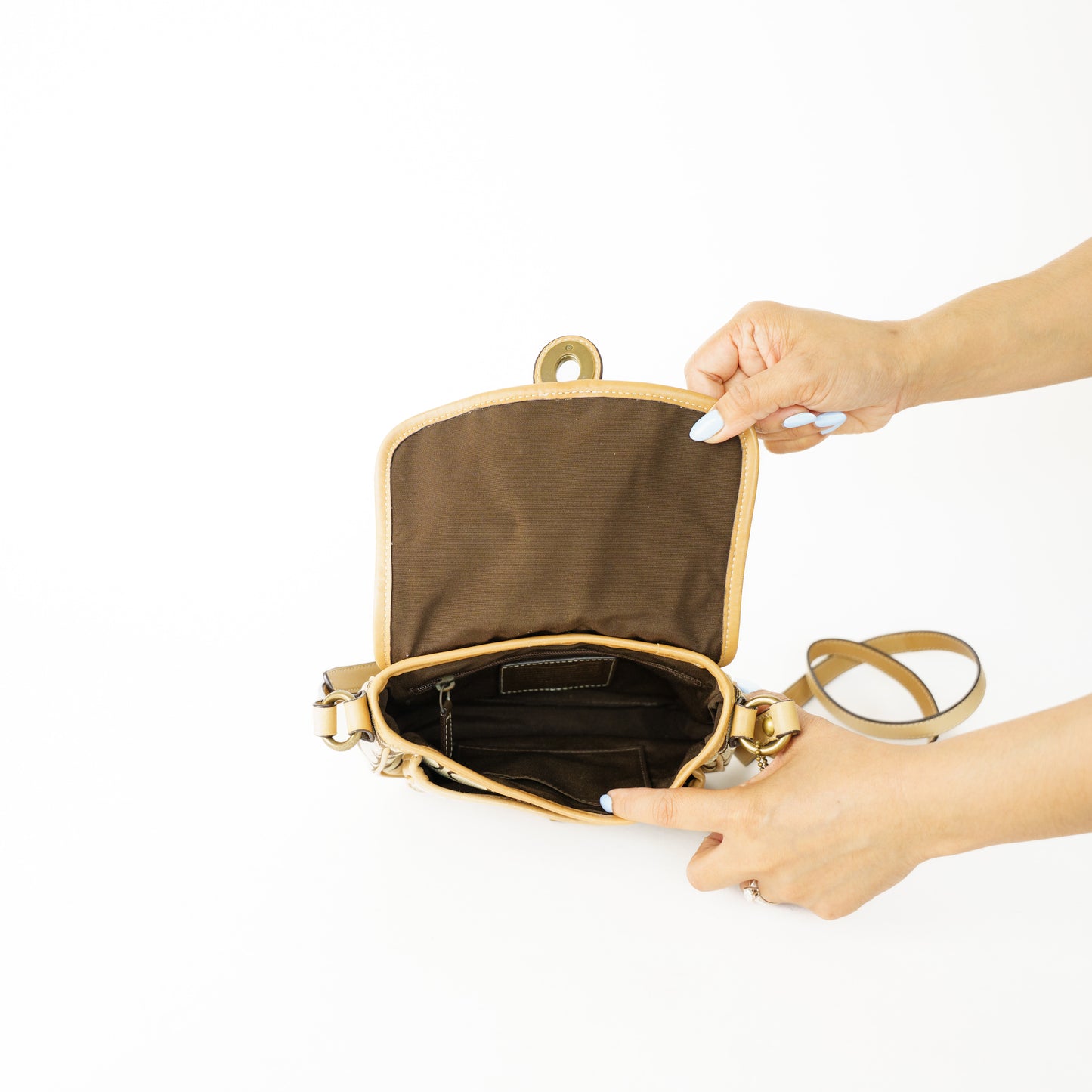 Coach Signature Handbag 160626S16