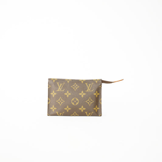 Louis Vuitton Toiletry Pouch 15 in Monogram 160626S18