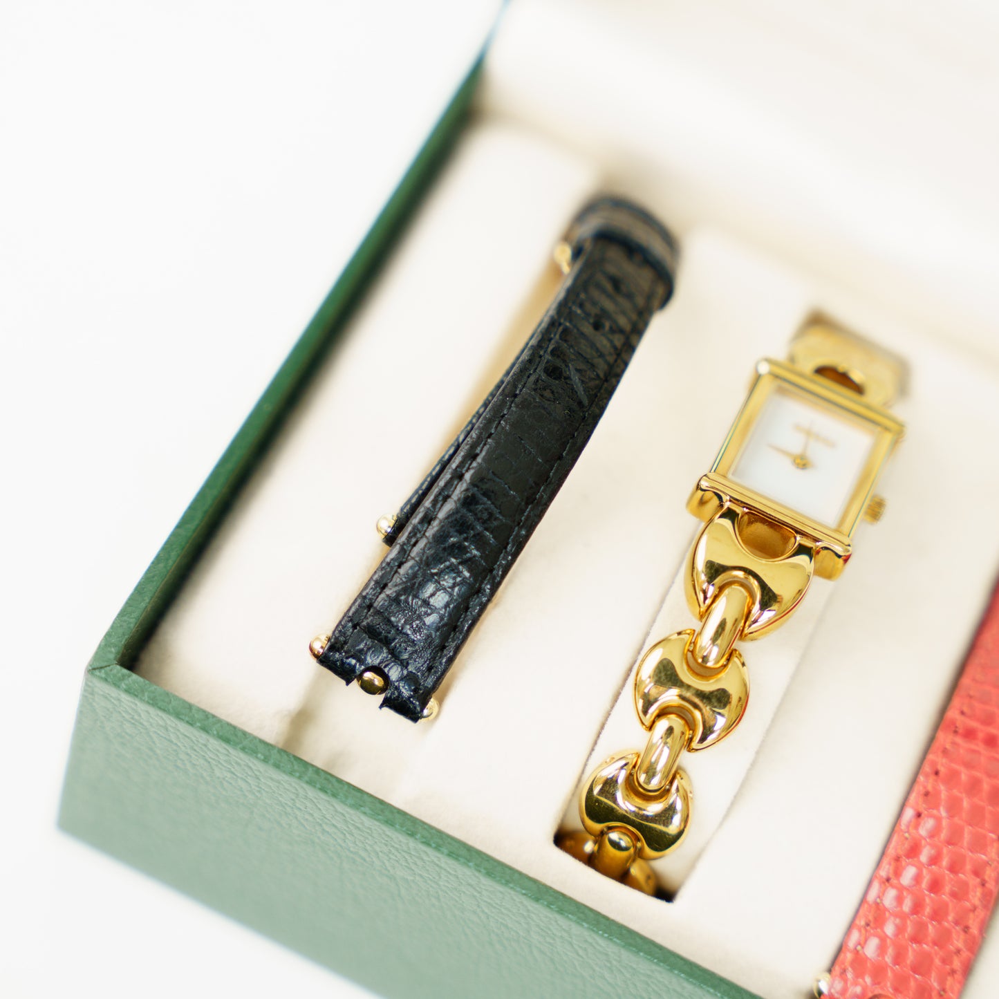 Gucci 1800L Watch Gold Plated Horsebit Bracelet Leather Straps Quartz 160626U09