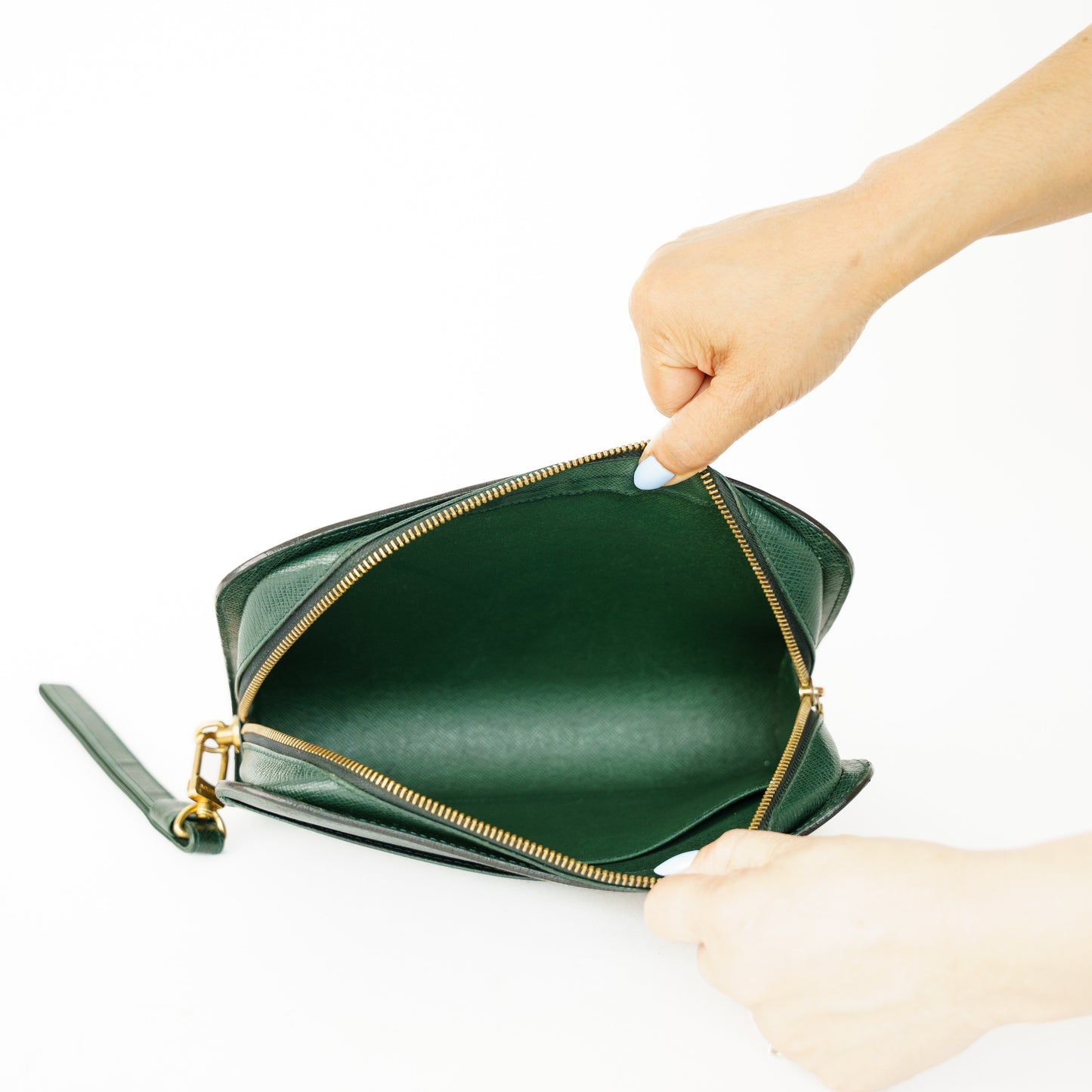 Louis Vuitton Orsay in Green Taiga Leather 160626U10