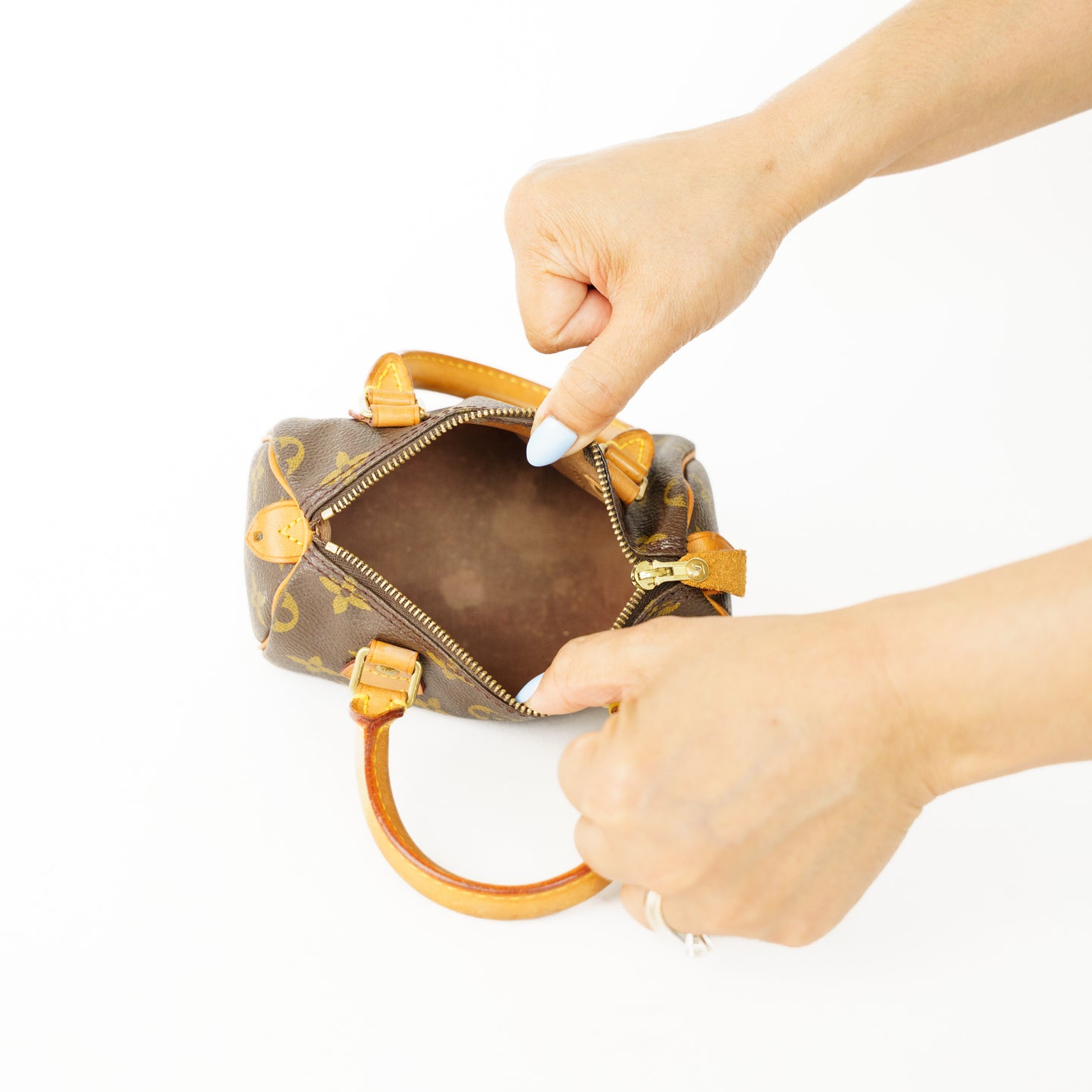2002 Louis Vuitton Mini Speedy in Monogram 160626S03