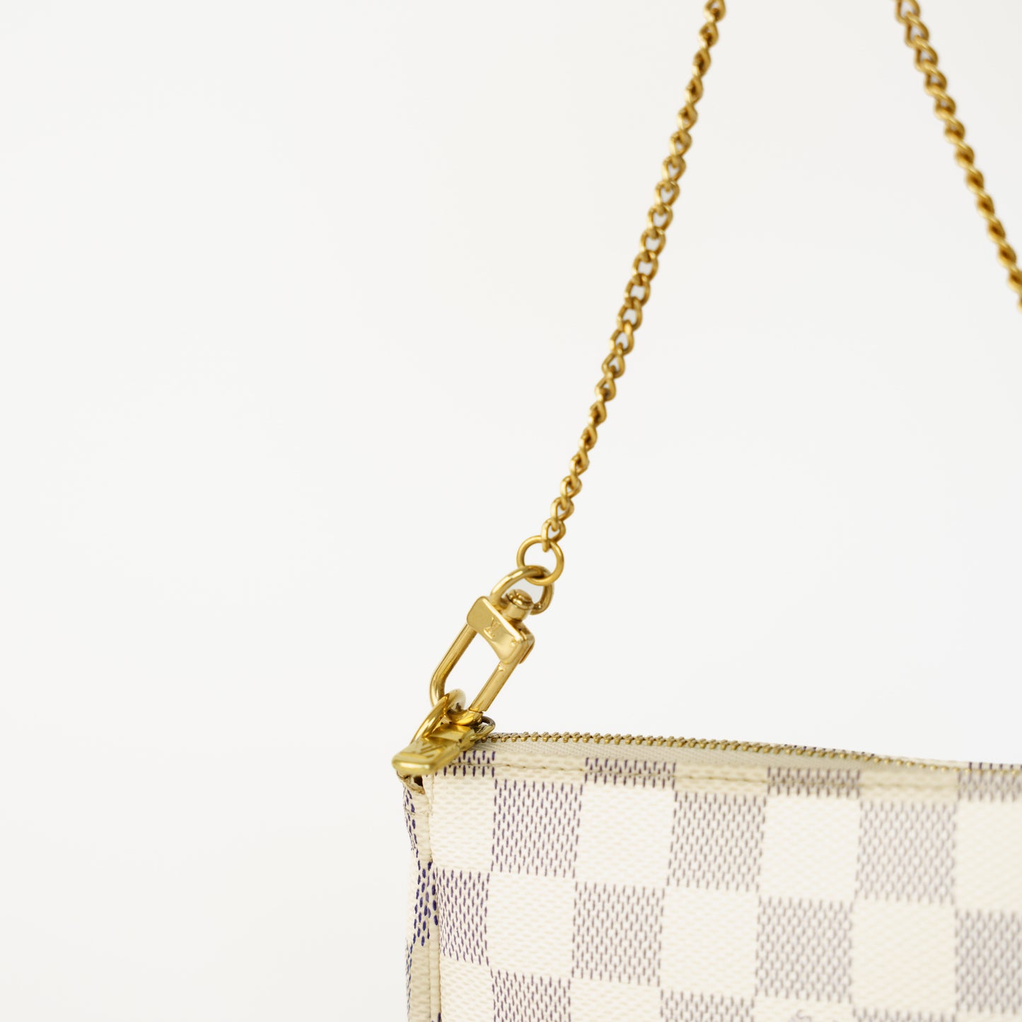 Louis Vuitton Mini Pochette Accesoires in Damier Azure 160626A19