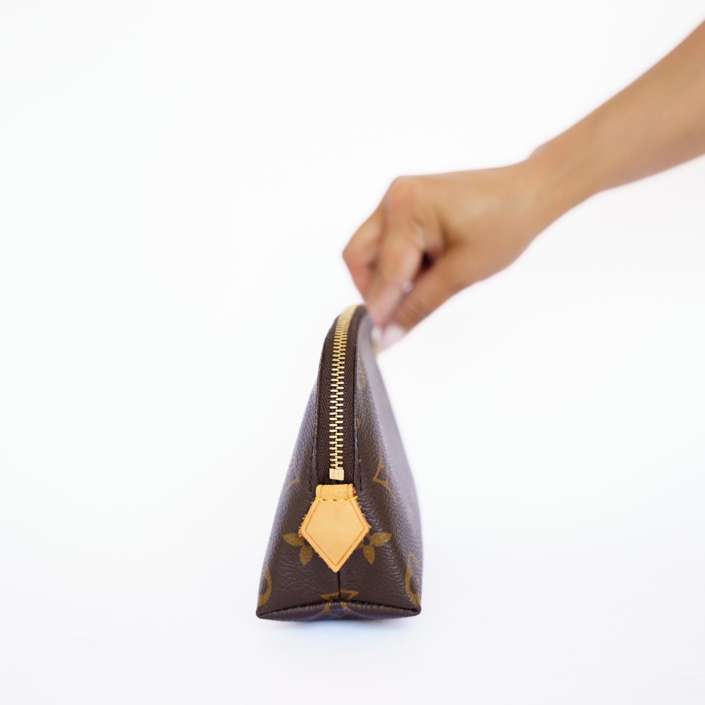Louis Vuitton Cosmetic Pouch PM Monogram 160726A08
