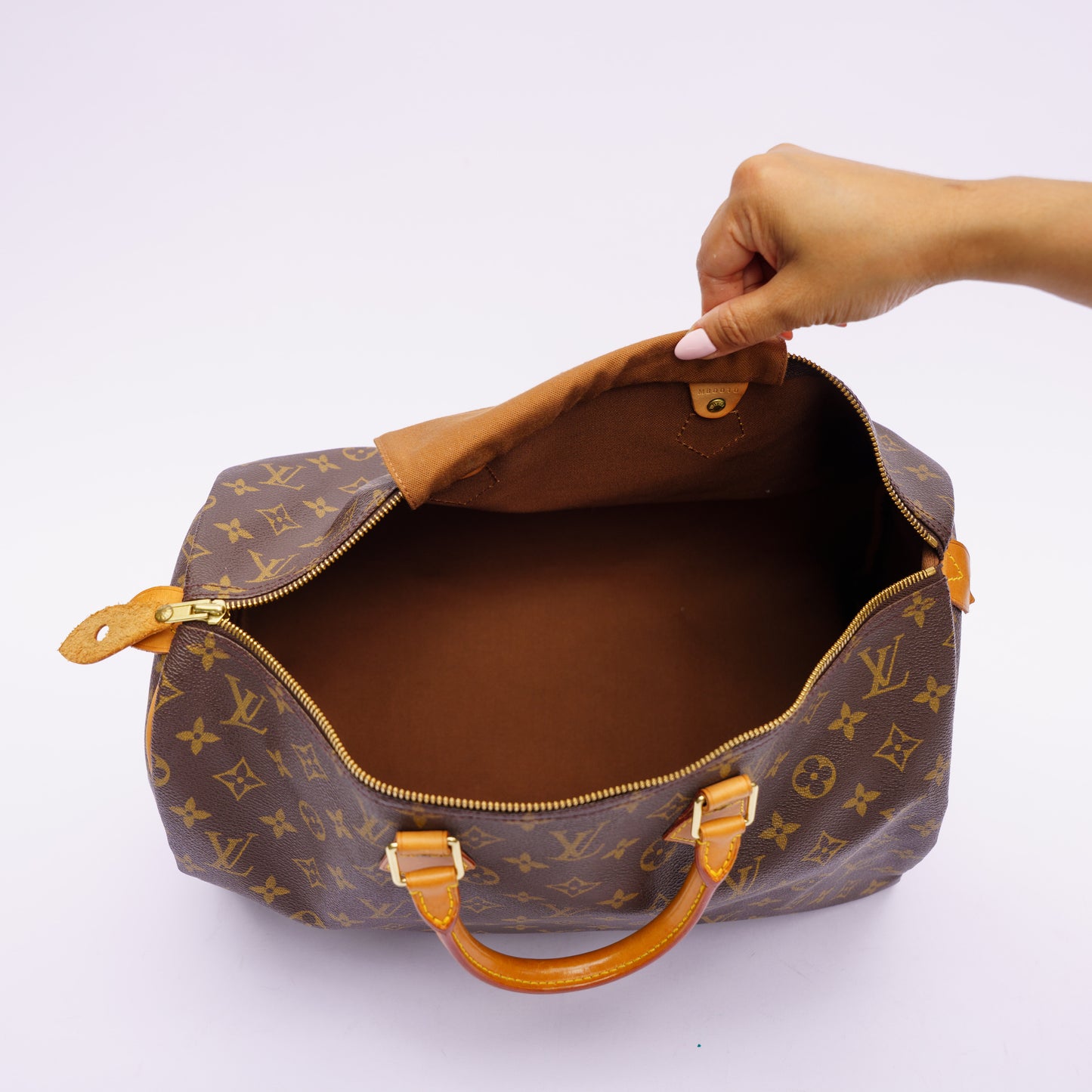 Louis Vuitton speedy 40 in Monogram MB0010