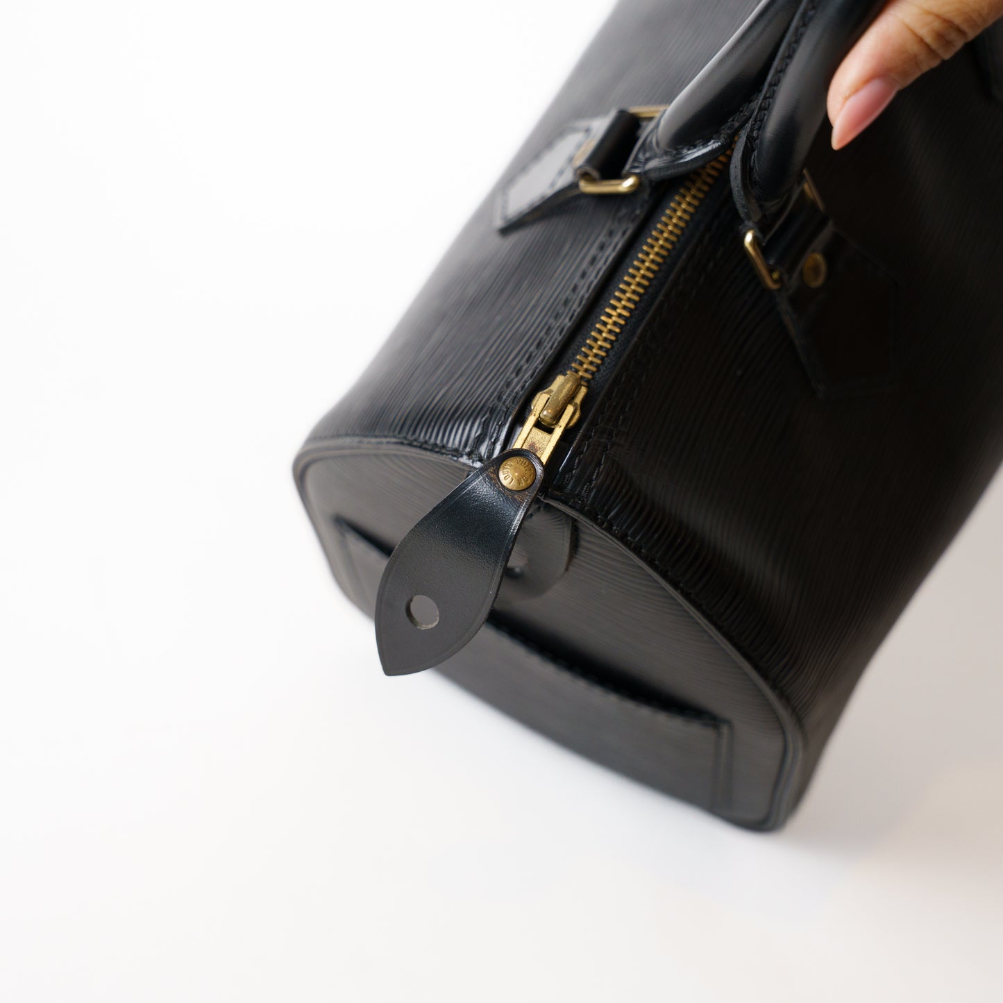 Louis Vuitton Speedy in Black Epi 181225B15