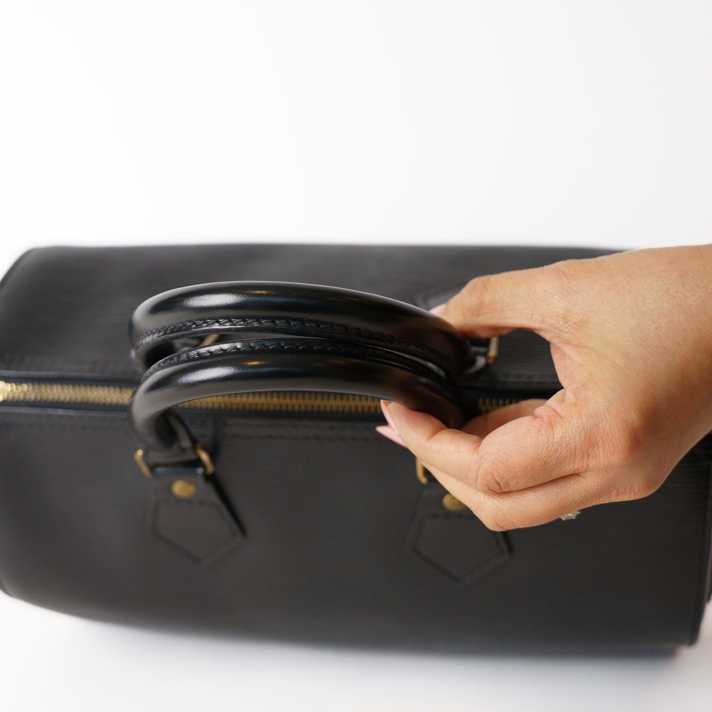 Louis Vuitton Speedy in Black Epi 181225B15