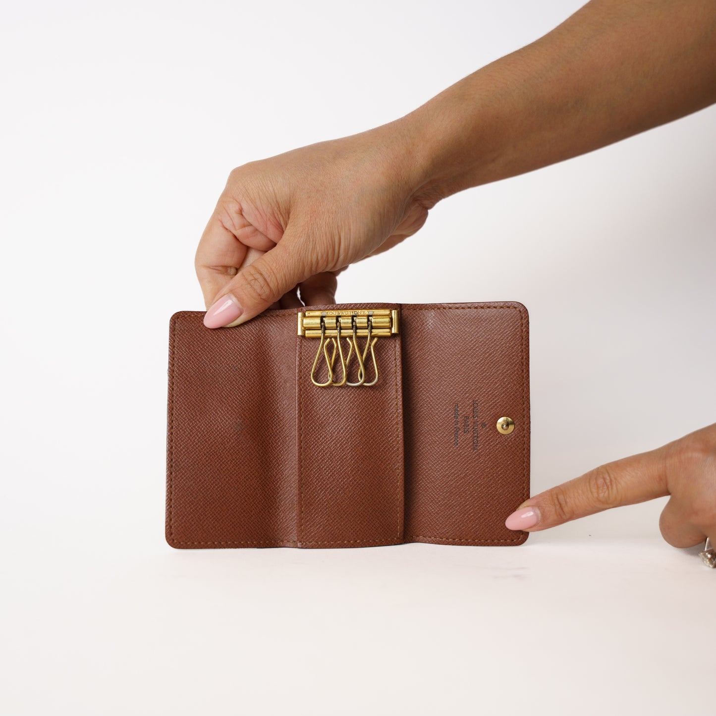 Louis Vuitton 4 Key Holder in Monogram 181225B20