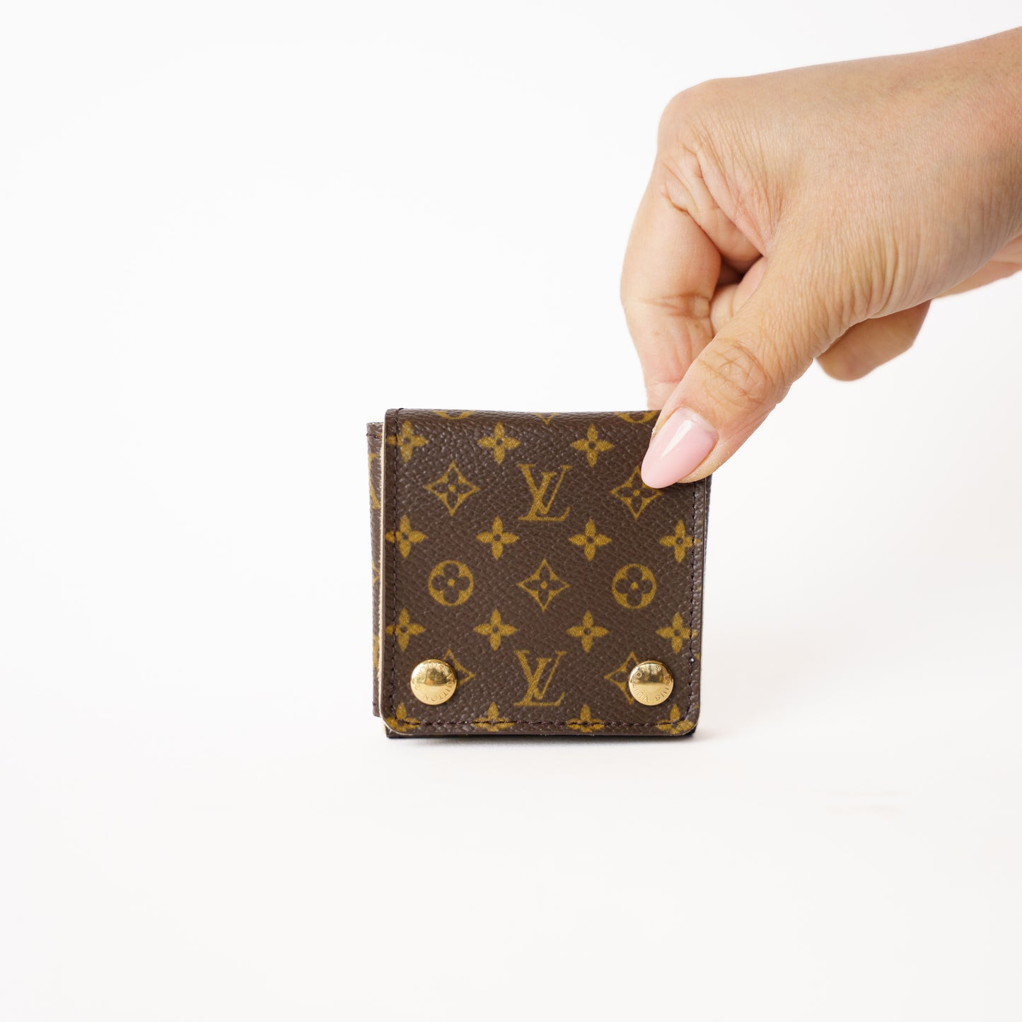 Louis Vuitton Jewellery Necklace Pouch in Monogram Canvas 181225B22