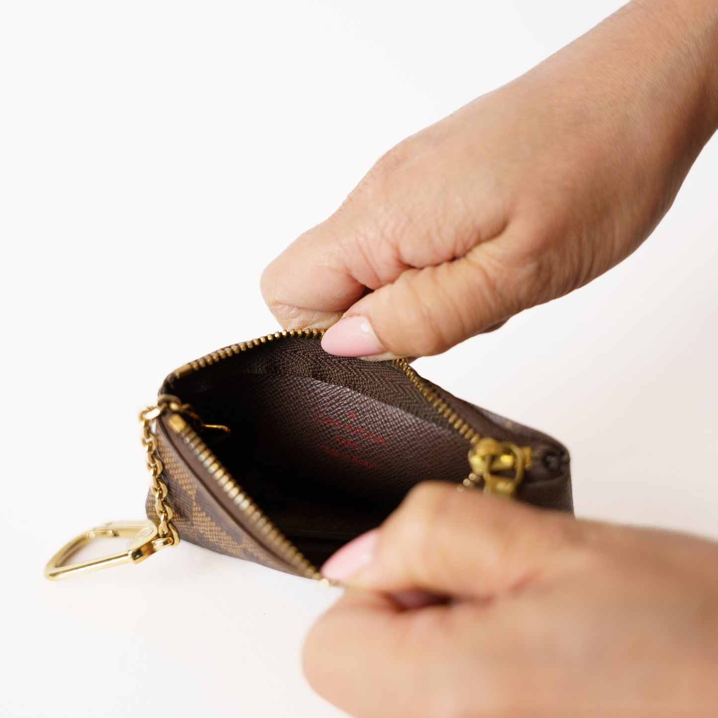 Louis Vuitton Key Cles in Damier Ebene 181225B24