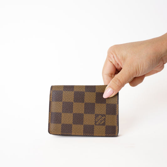 Louis Vuitton Card Holder in Damier Ebene 181225B27
