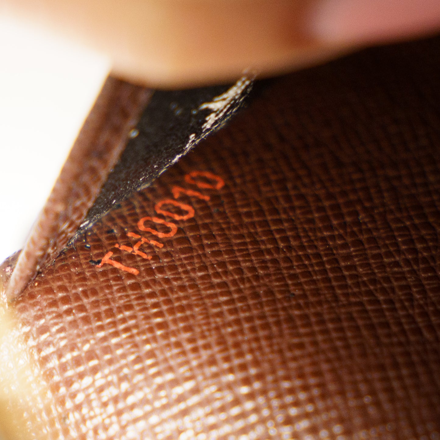 Louis Vuitton International Wallet in Damier Ebene 181225B34