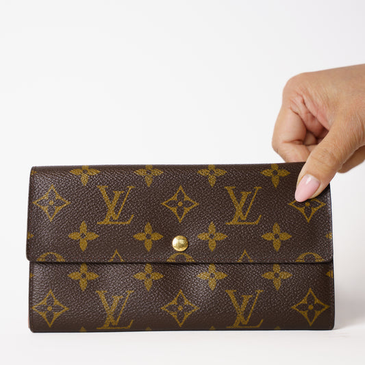 Louis Vuitton Vintage Wallet in Monogram 181225B35