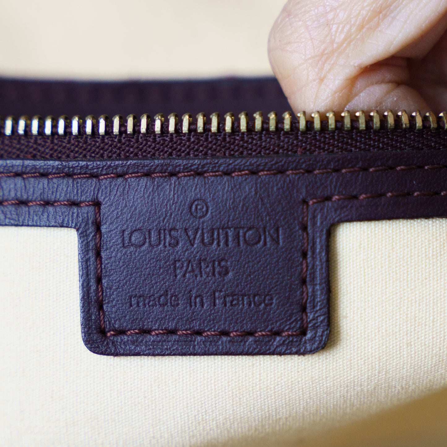 Louis Vuitton Josephine GM in Burgundy 181225B05