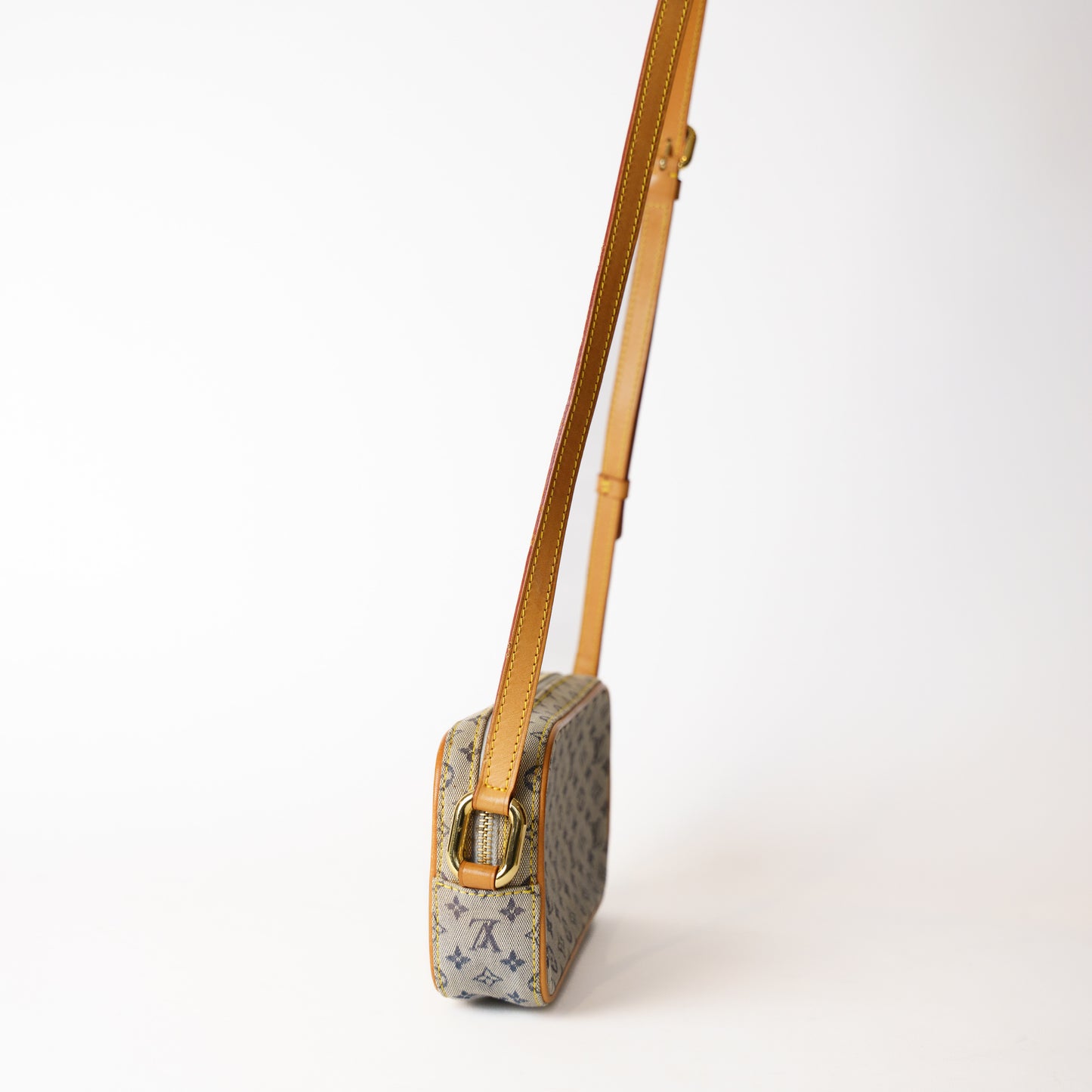 Louis Vuitton Juliette Crossbody in Light Blue Denim 181225B07