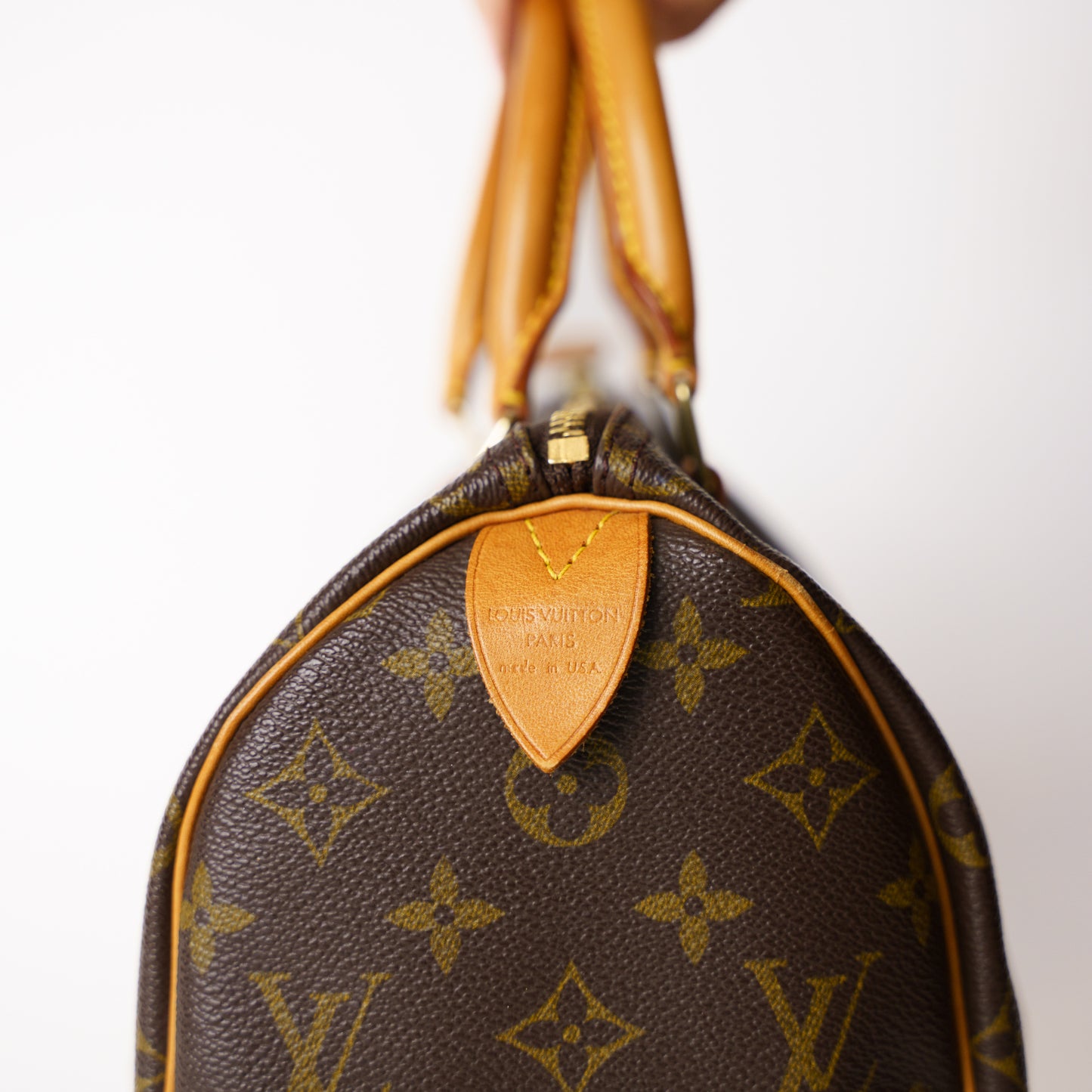 Louis Vuitton Speedy 25 in Monogram 181225B11