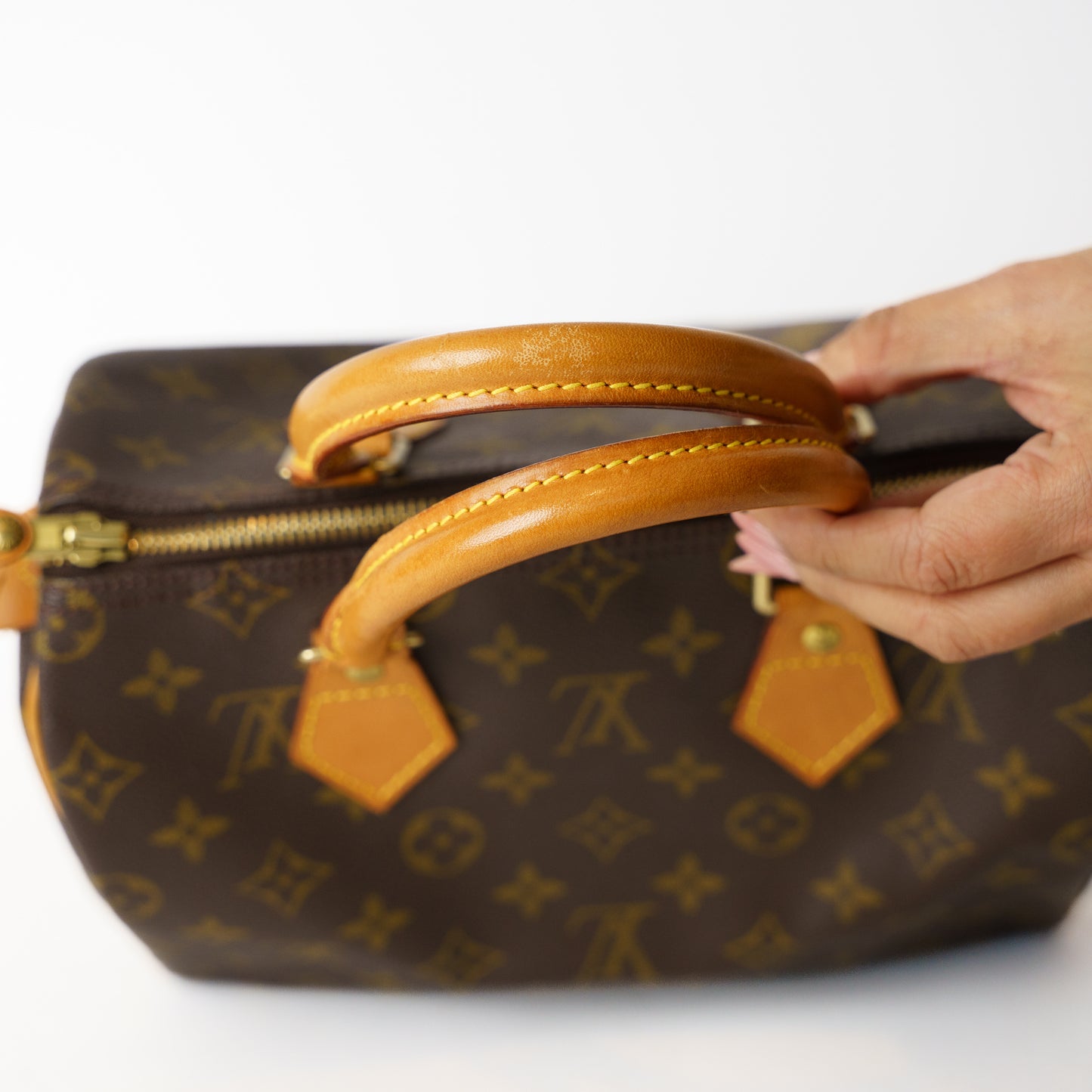 Louis Vuitton Speedy 25 in Monogram 181225B11
