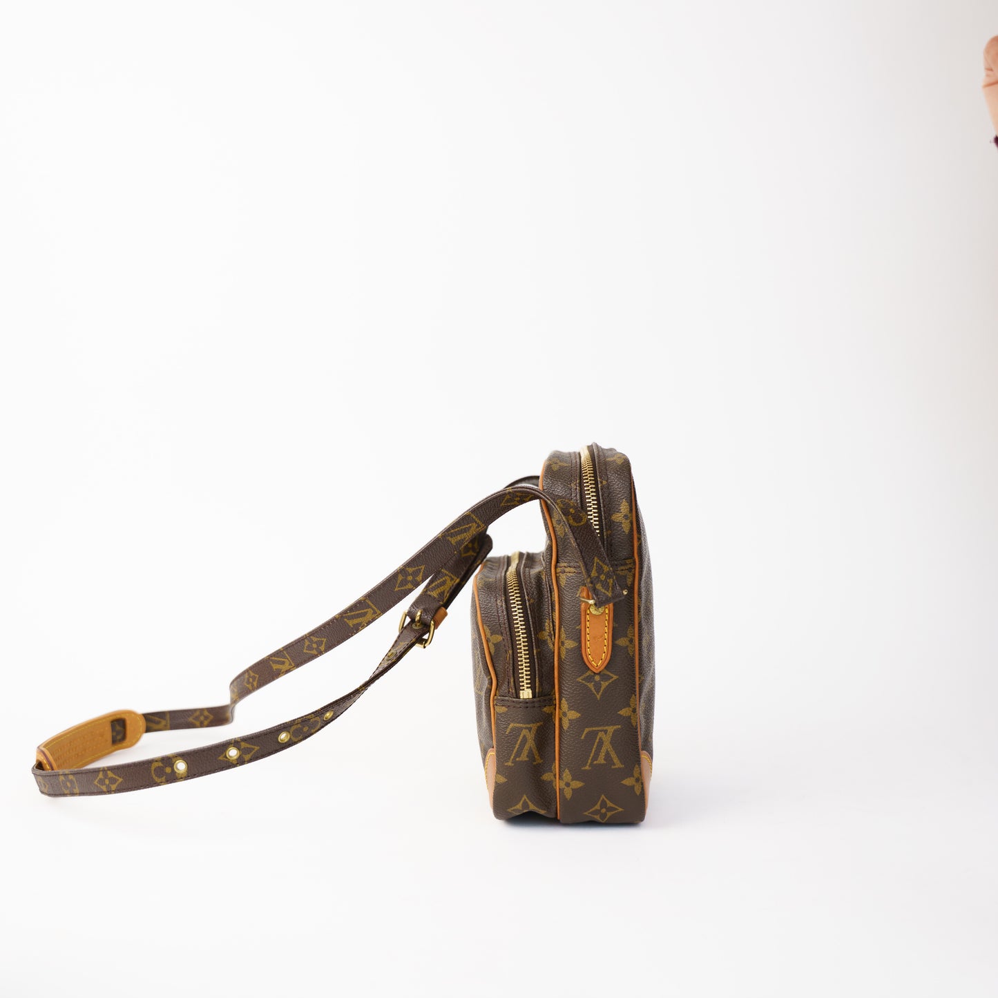 Louis Vuitton Amazone Crossbody Bag 190226B04