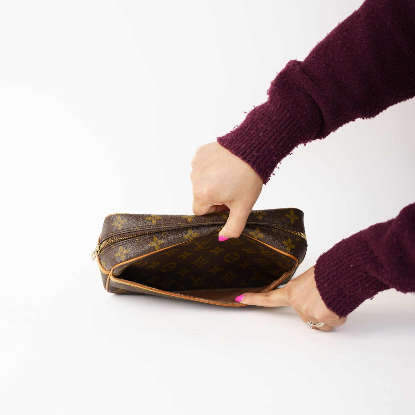 Louis Vuitton 1988  Compiegne Clutch in Monogram 190226E10