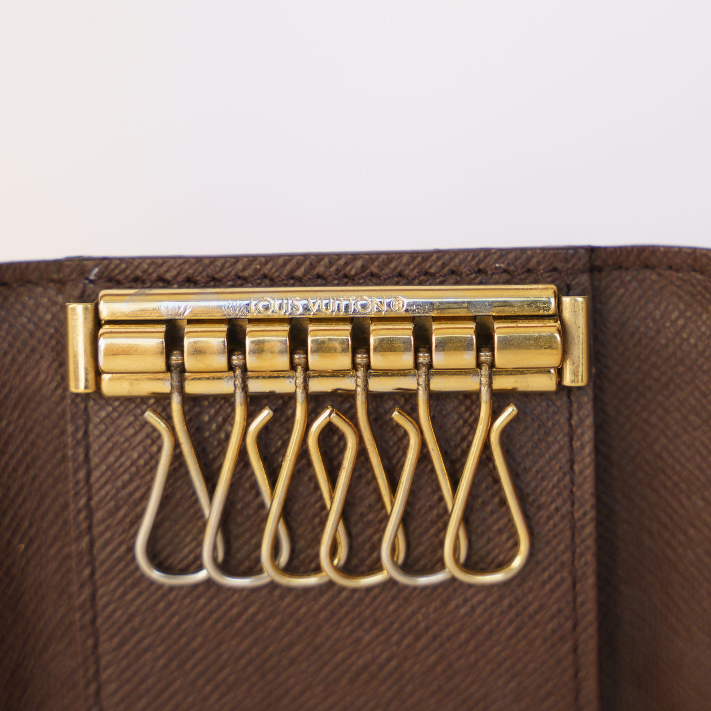 Louis Vuitton 6 Key Holder in Damier Ebene 190326B16