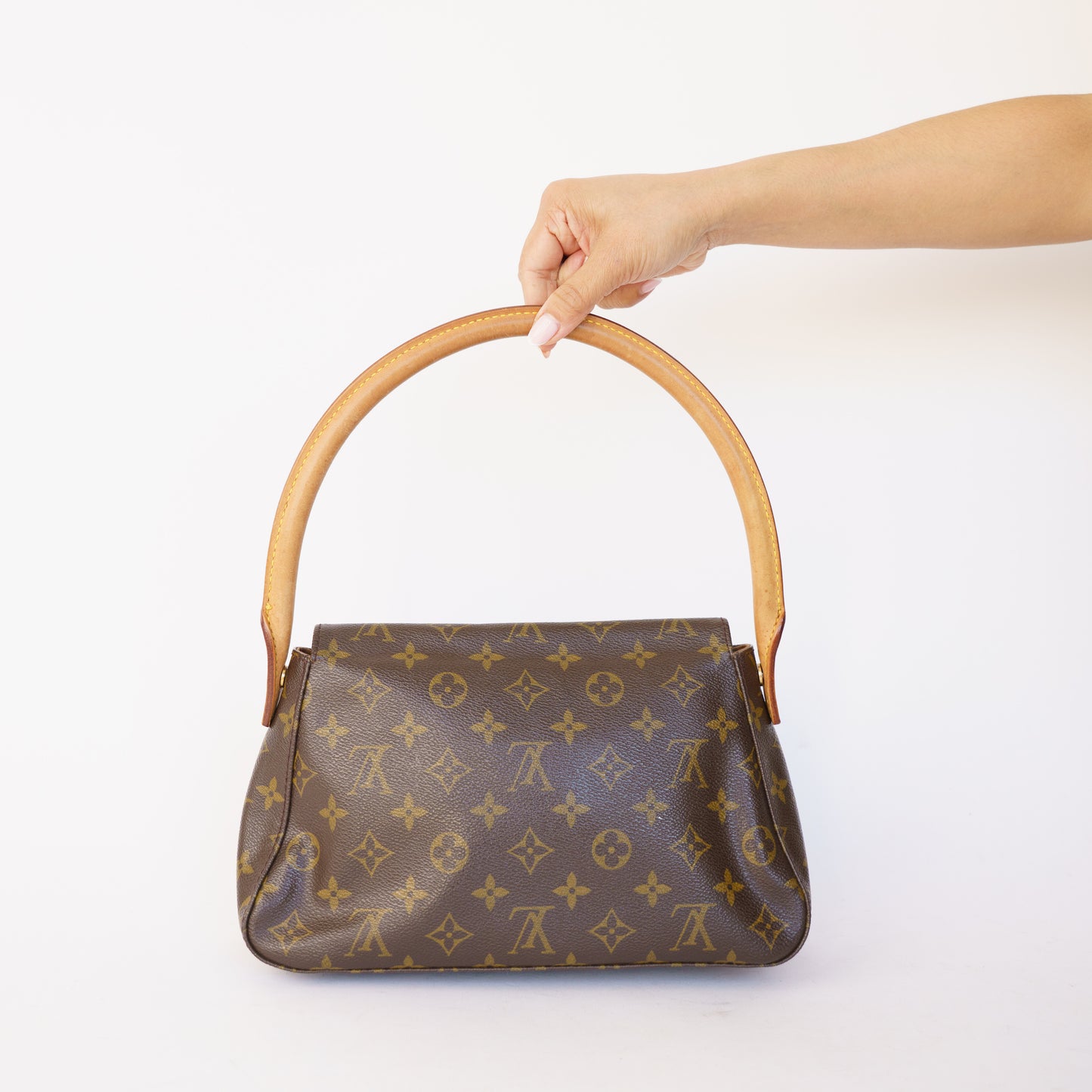 Louis Vuitton Looping PM Monogram 190326D18