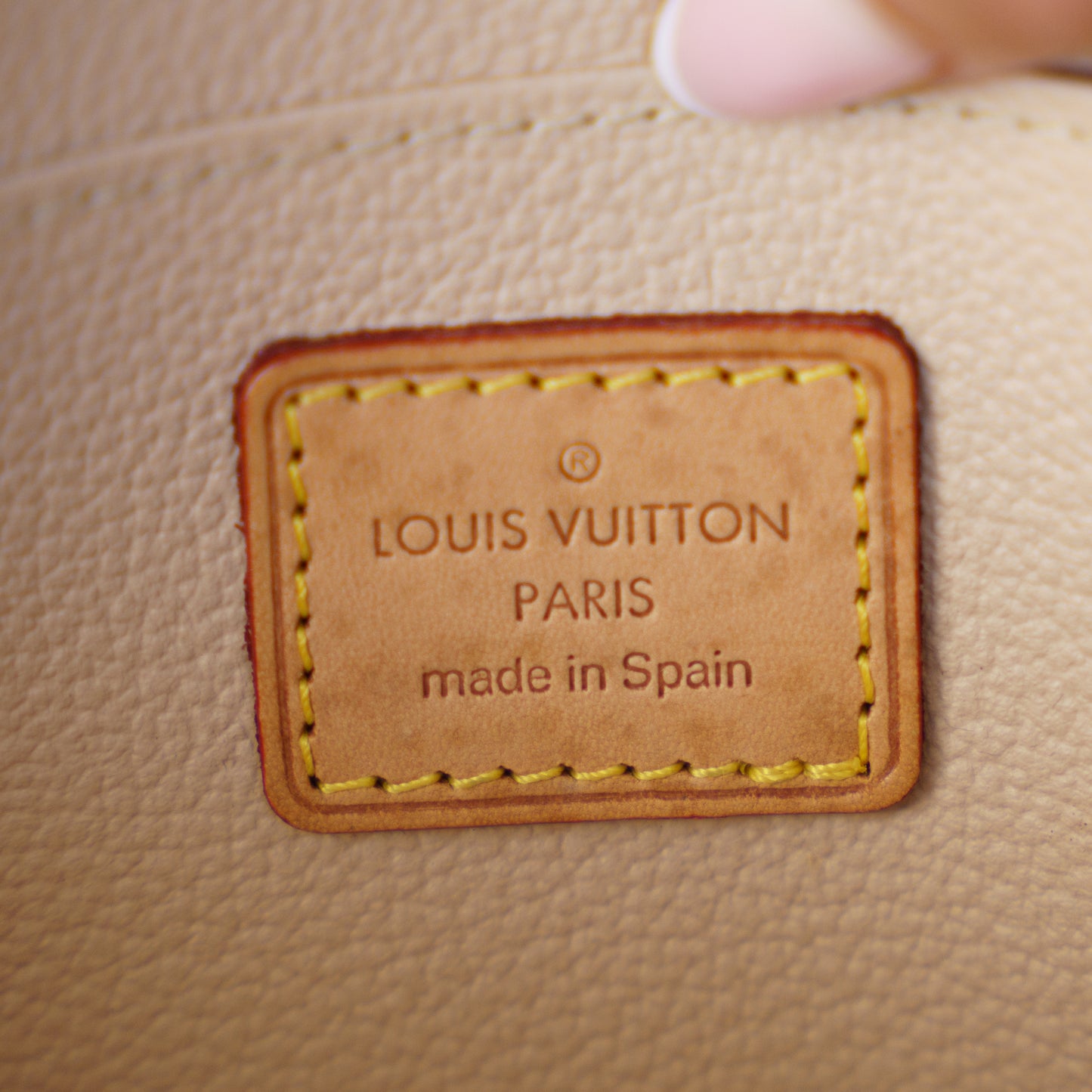 Louis Vuitton Cosmetic Pouch PM Monogram 190326D02
