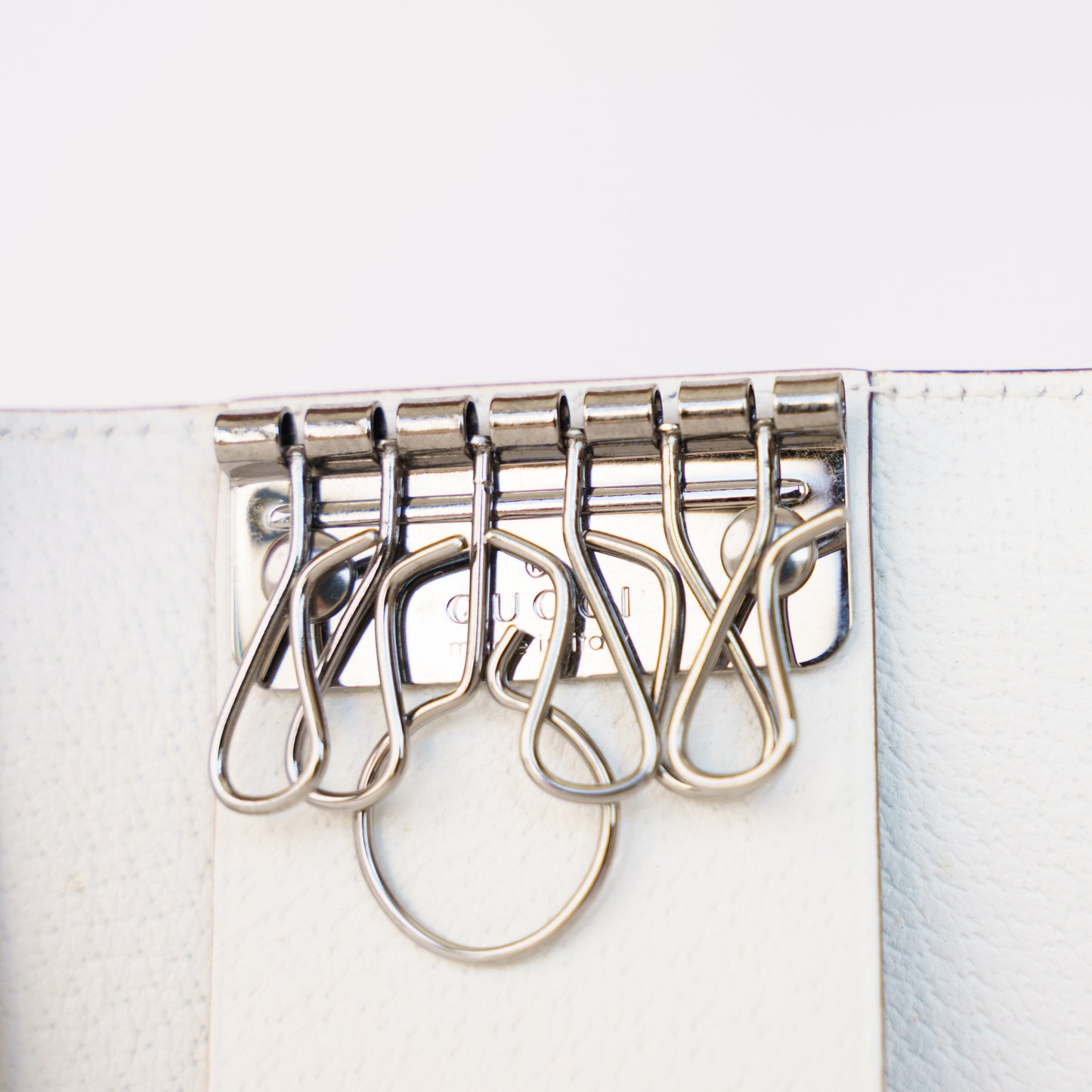 Gucci Key Case Holder in White Canvas 190326D68