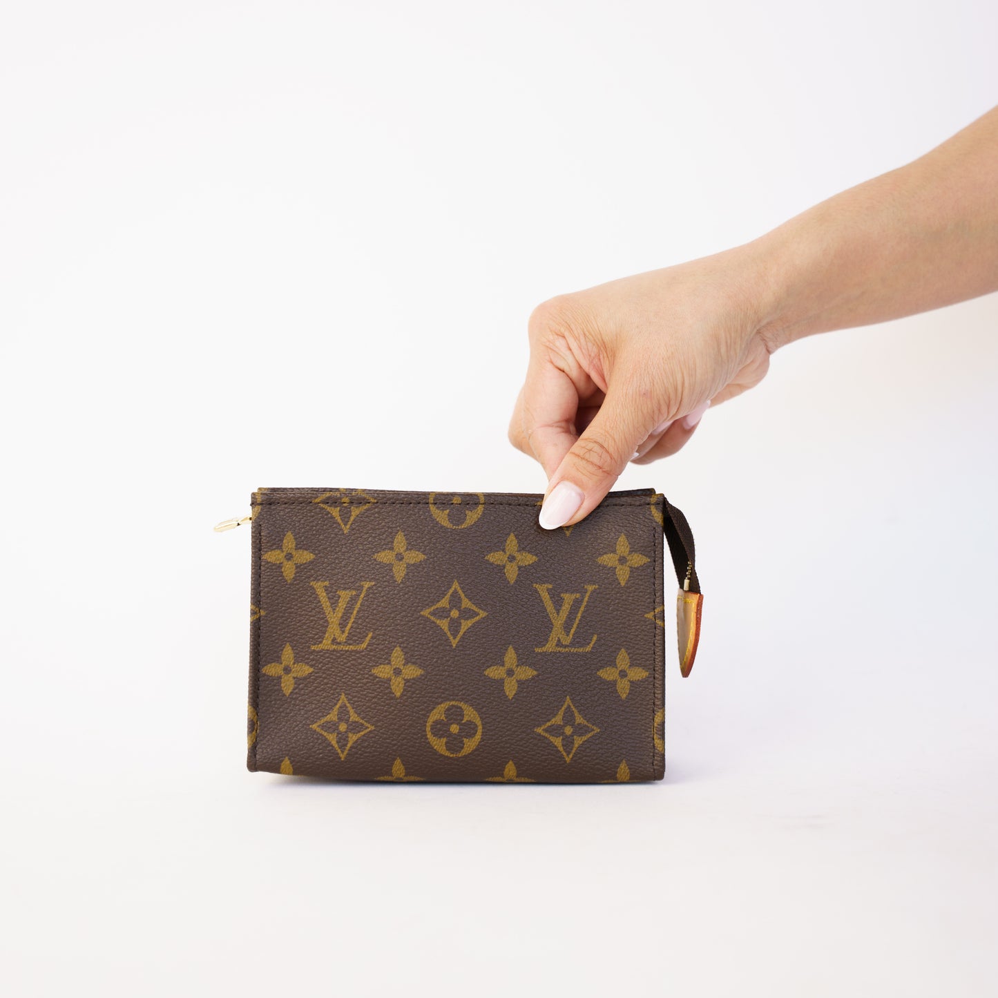 Louis Vuitton Toiletry Pouch 15 in Monogram 190326D03