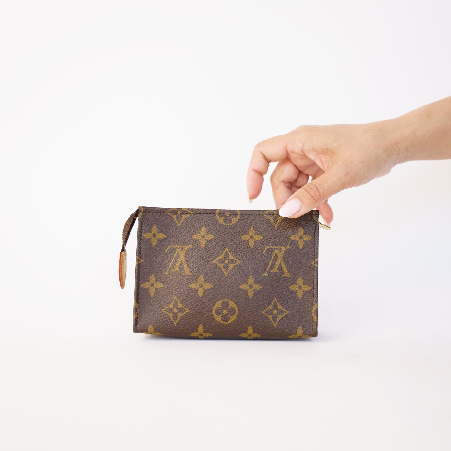 Louis Vuitton Toiletry Pouch 15 in Monogram 190326D03