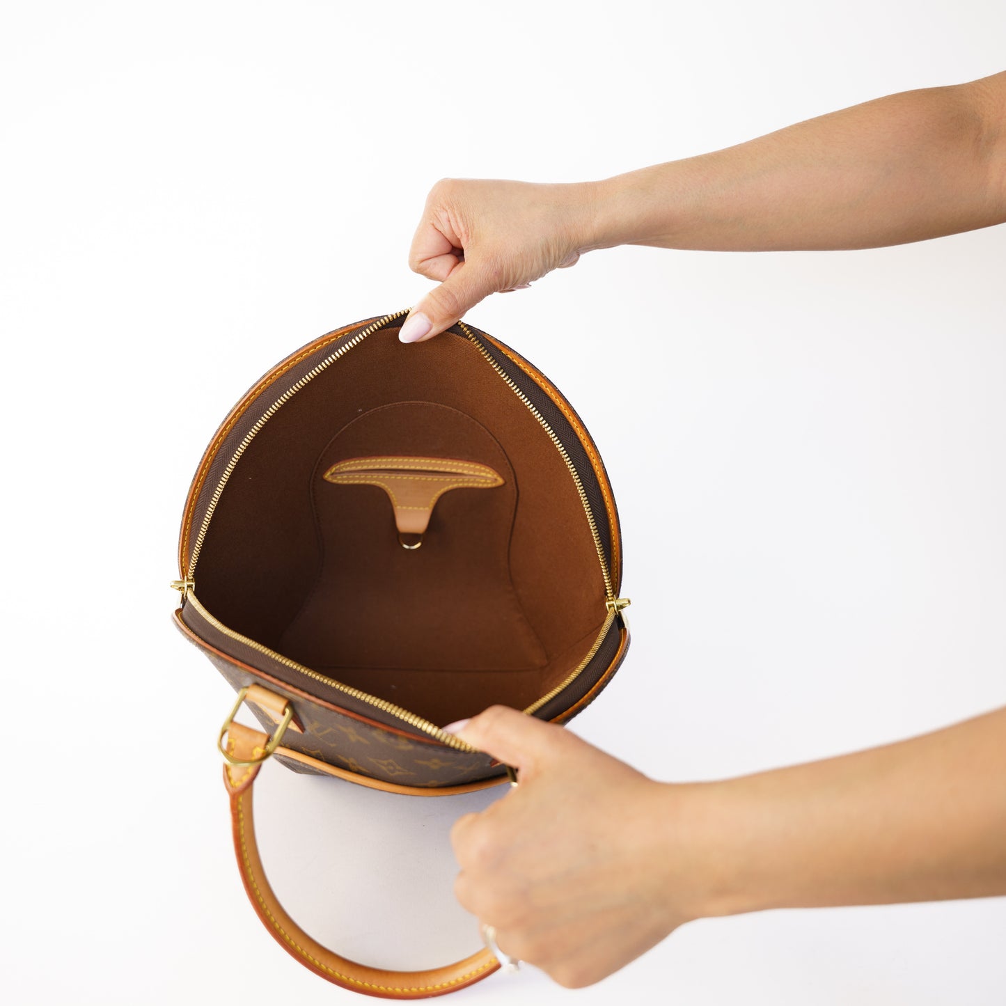 Louis Vuitton Ellipse PM Monogram 190326D01