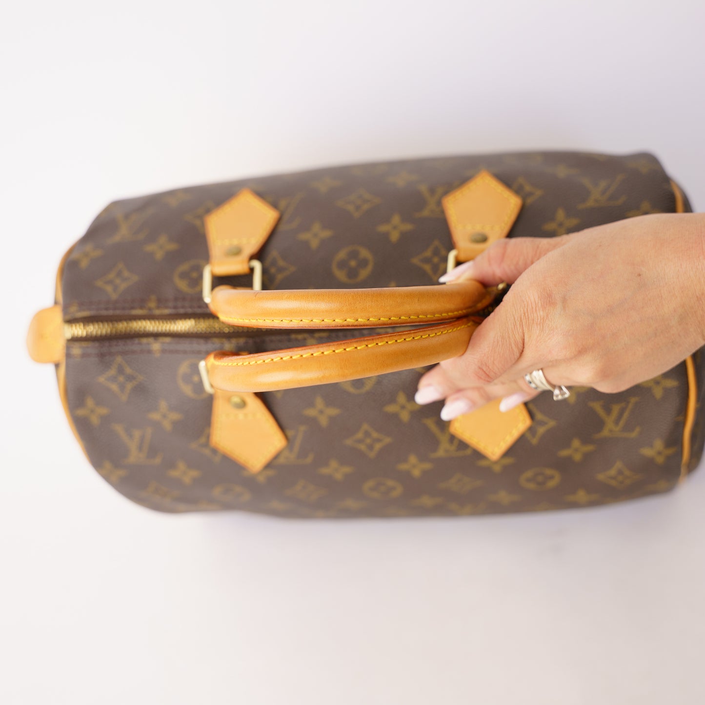 Louis Vuitton 1997 Speedy 30 in Monogram 190326D08