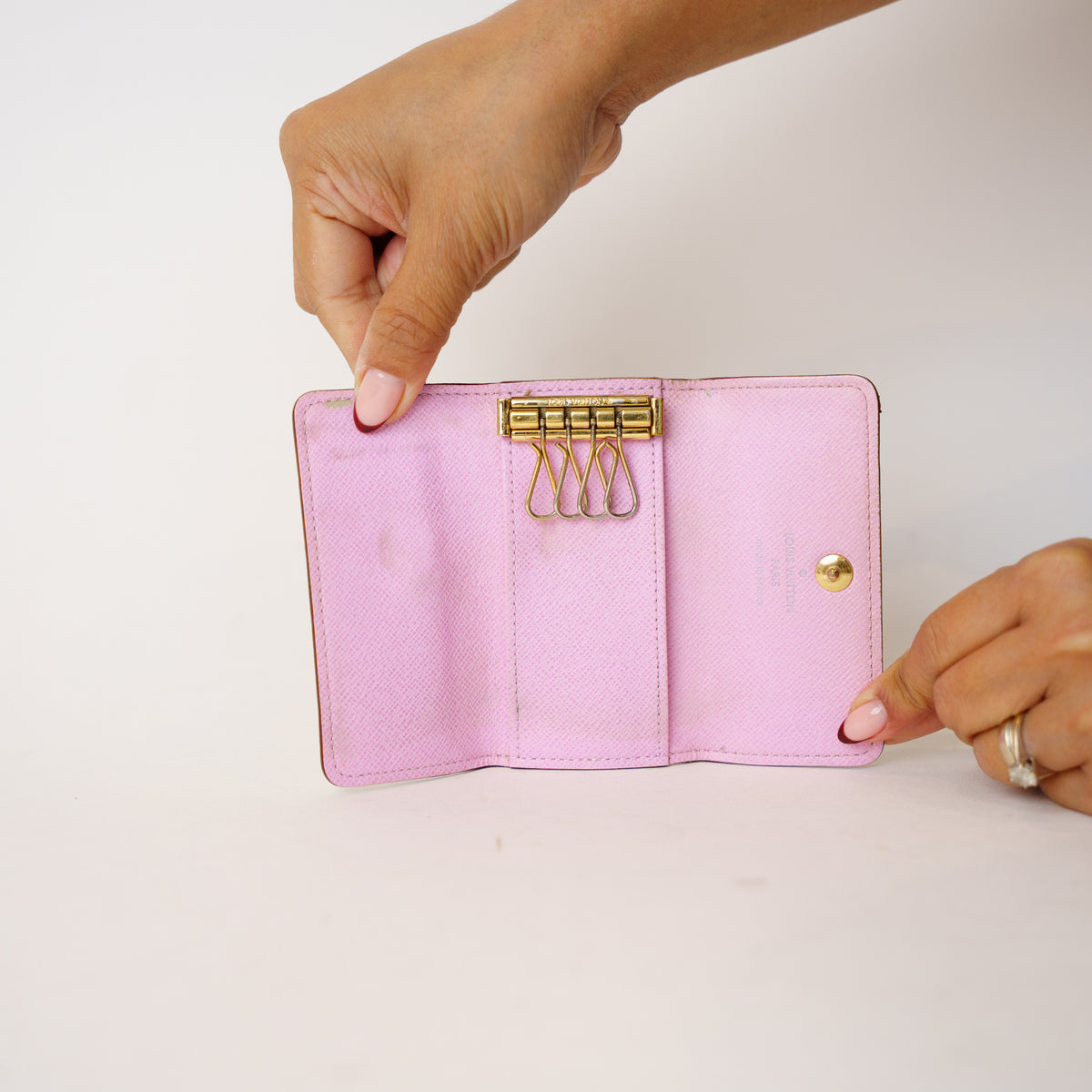 Louis Vuitton 4 Key Holder in Murukami Multicolore 201026F04