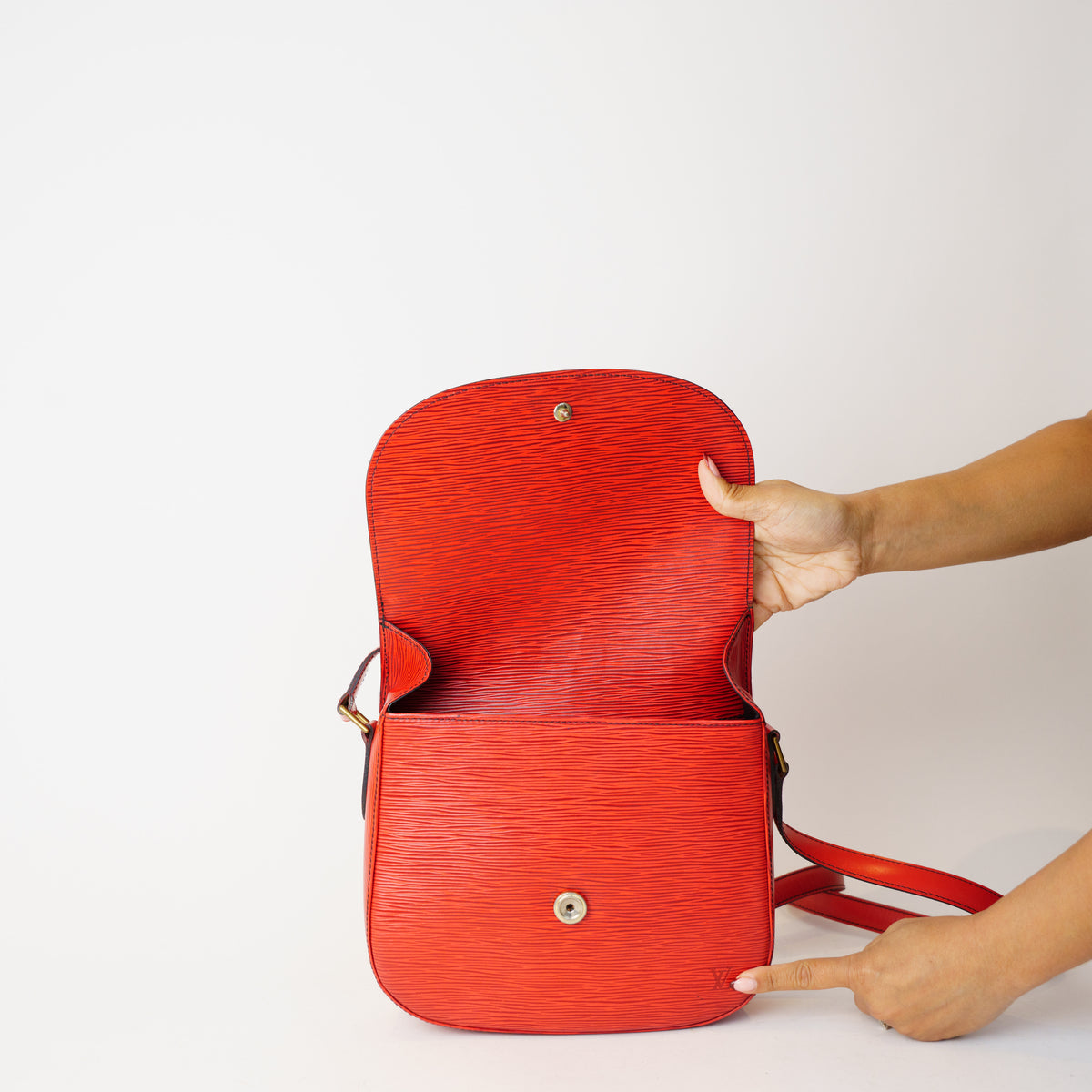 Louis Vuitton Saint Cloud GM Red Epi 201026F16