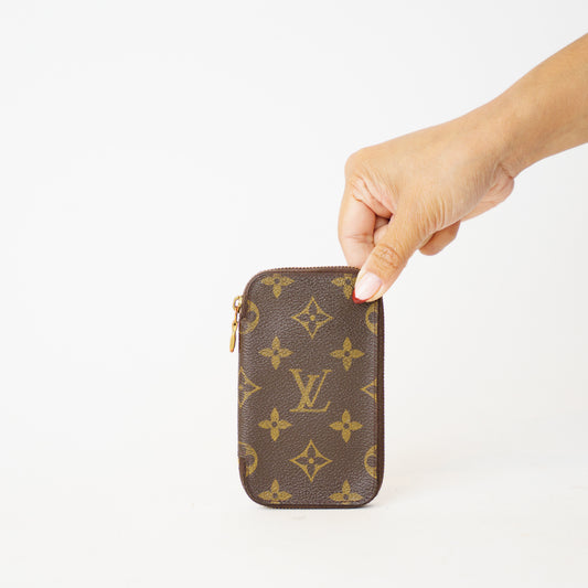 Louis Vuitton Zippered 6 Key Holder in Monogram 201026X03