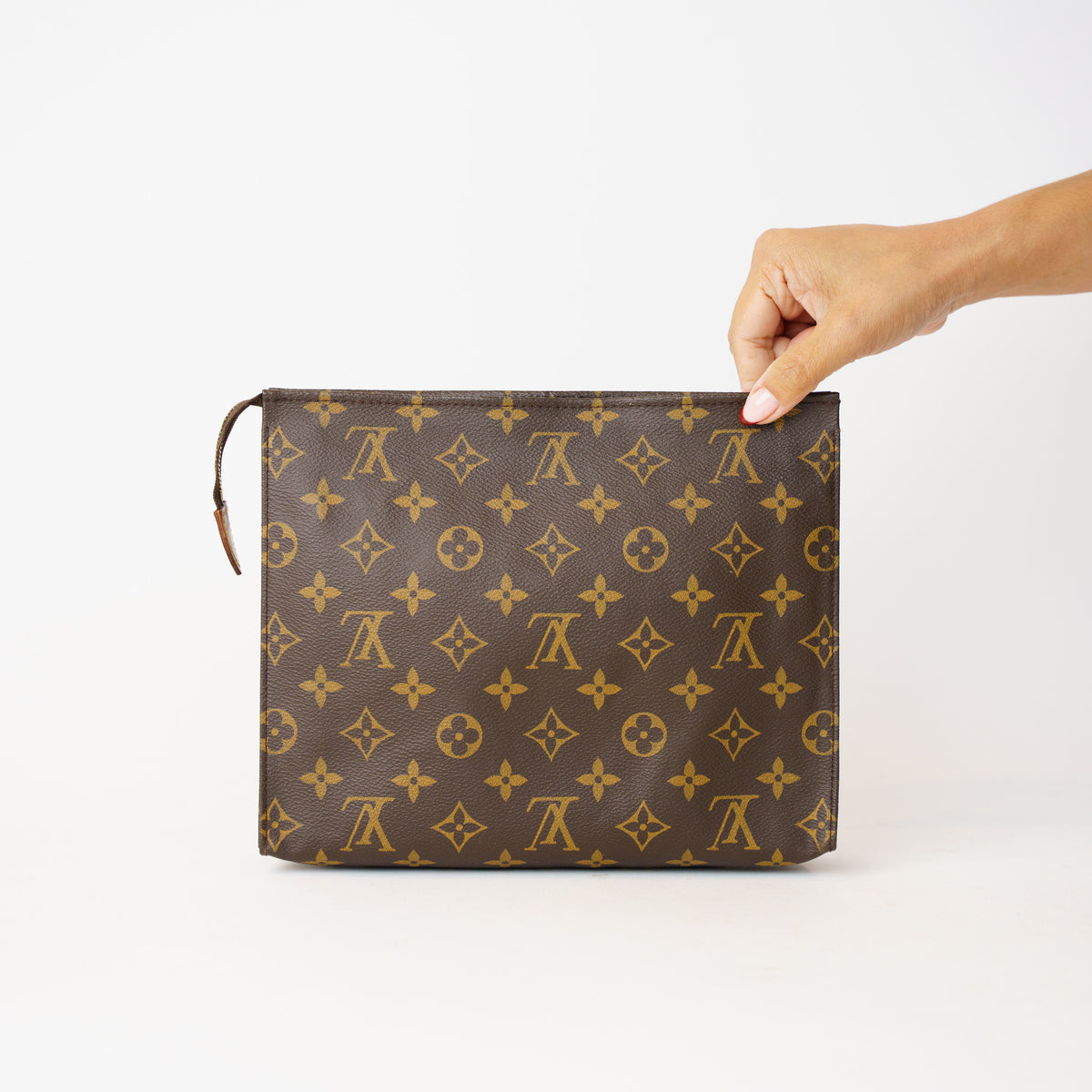 Louis Vuitton 2018 Toiletry Pouch 26 in Monogram 201026X08
