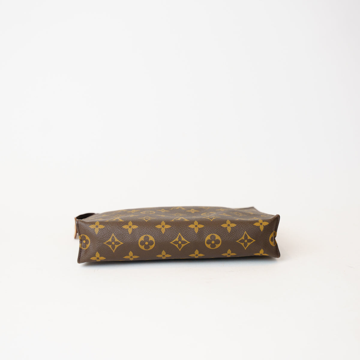 Louis Vuitton 2018 Toiletry Pouch 26 in Monogram 201026X08