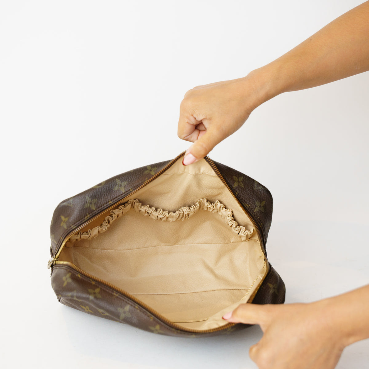 Louis Vuitton 1988 Trousse 28 in Monogram 201026B07