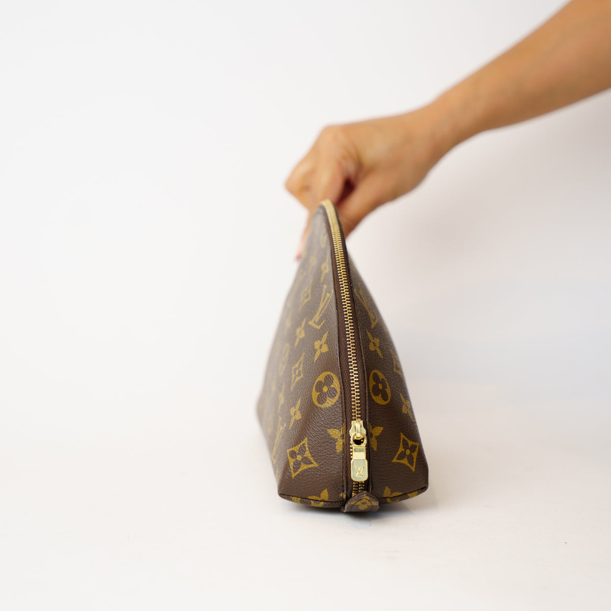 RARE Louis Vuitton 2004 Trousse Demi Ronde Cosmetic Pouch 201026X05