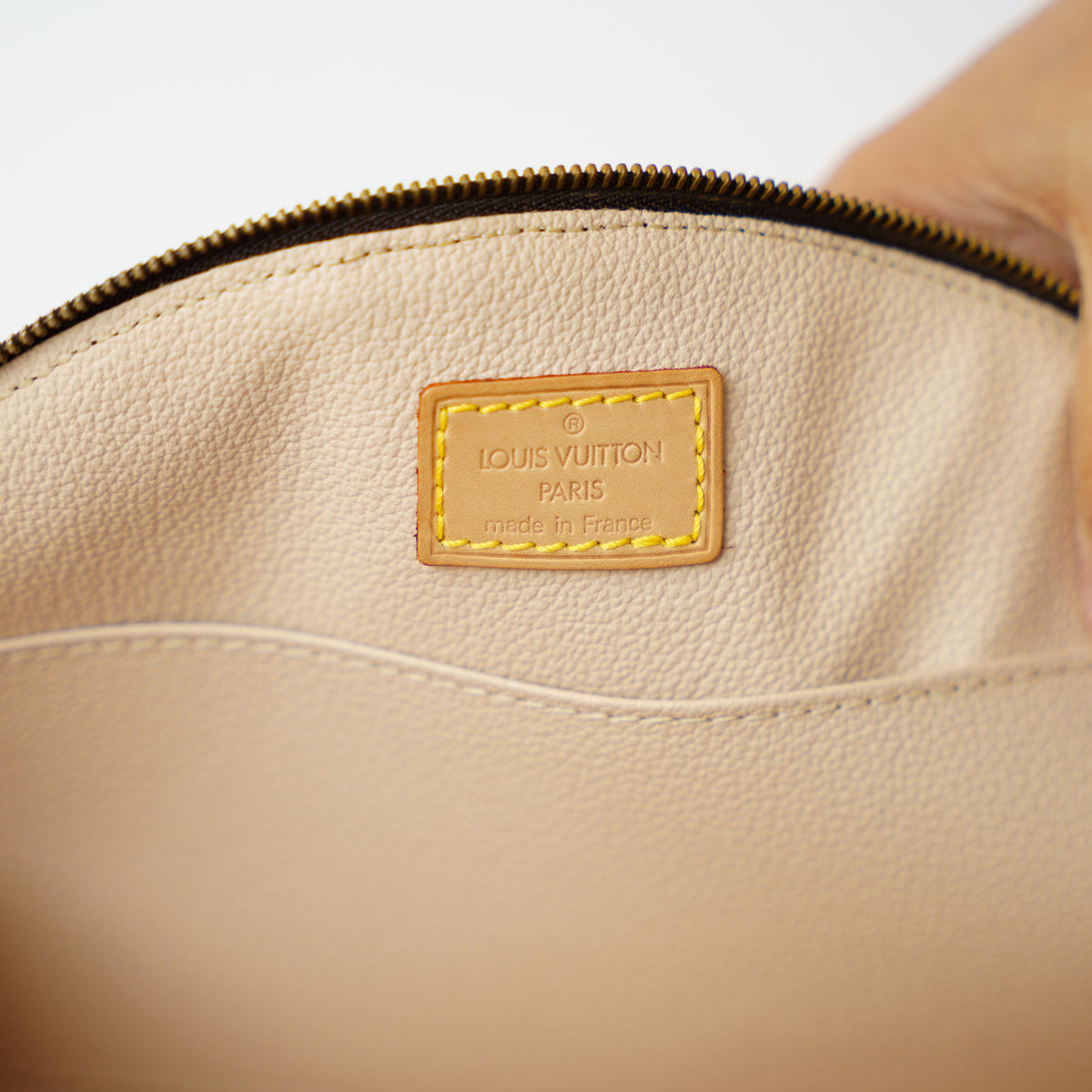RARE Louis Vuitton 2004 Trousse Demi Ronde Cosmetic Pouch 201026X05