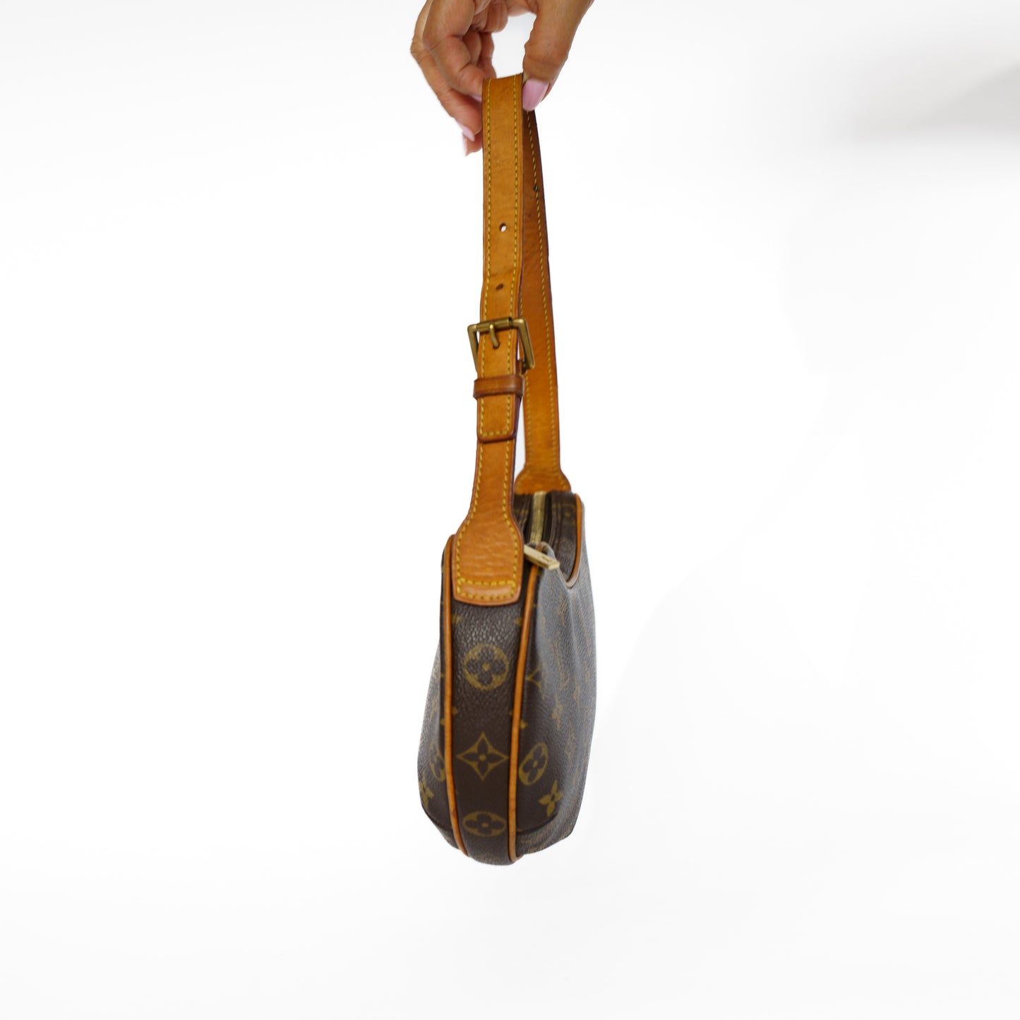 Louis Vuitton Croissant PM in Monogram Canvas 201125B03