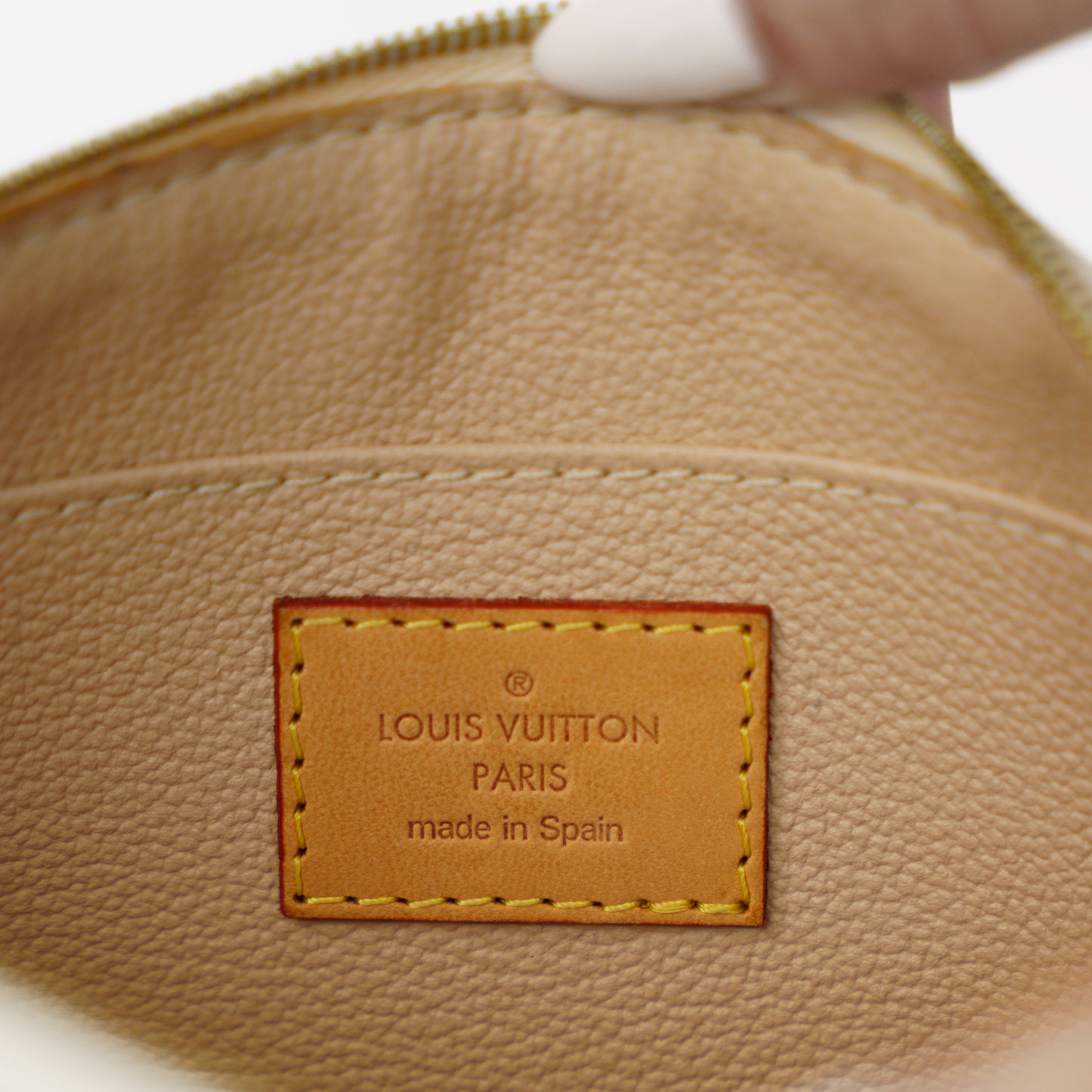 Louis Vuitton Cosmetic Pouch PM in Damier Azure 210526G08