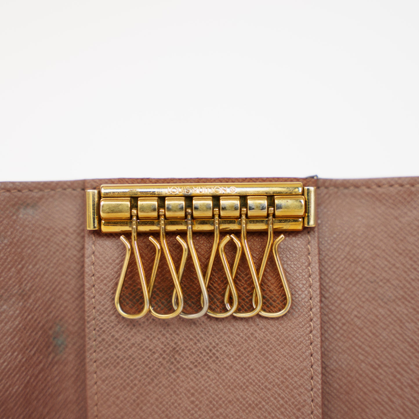 Louis Vuitton 6 Key Holder Monogram 210526G11