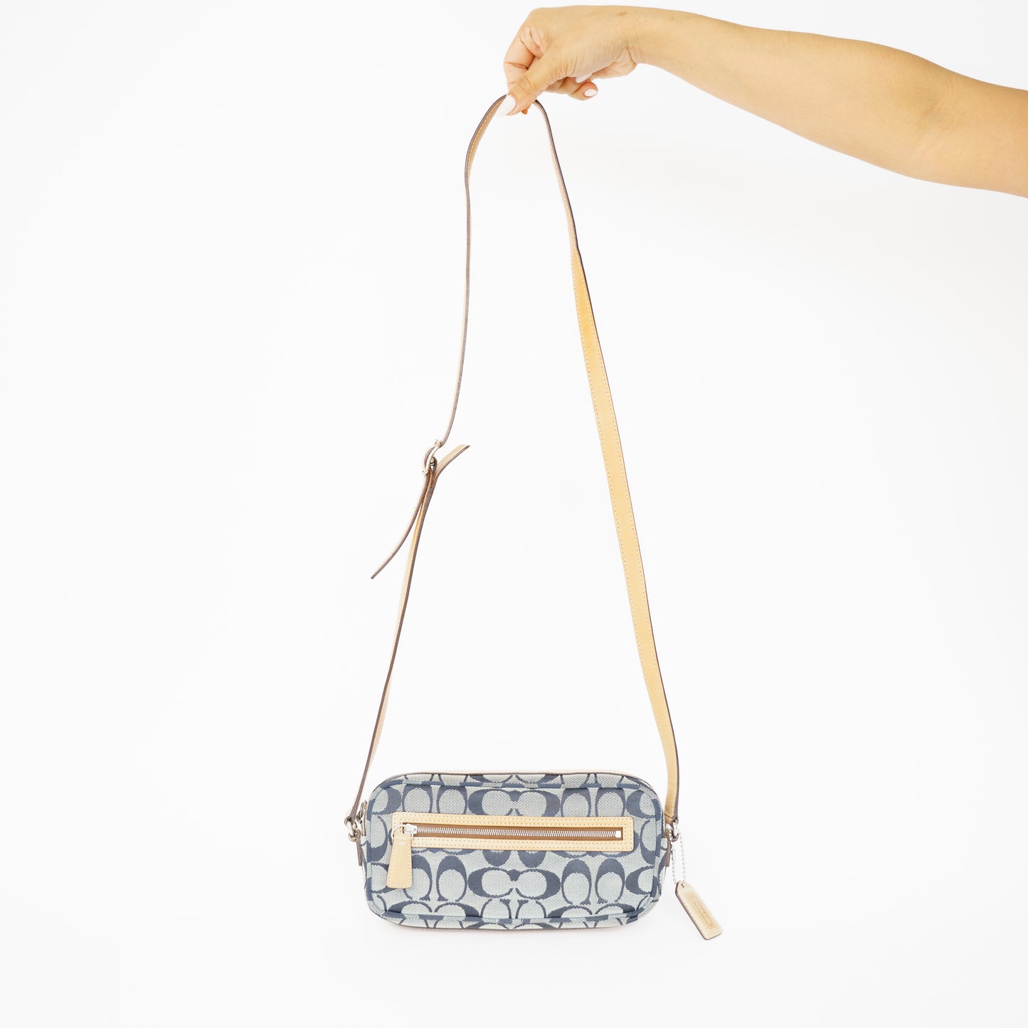 Coach Signature Small Camera Bag 210526N10