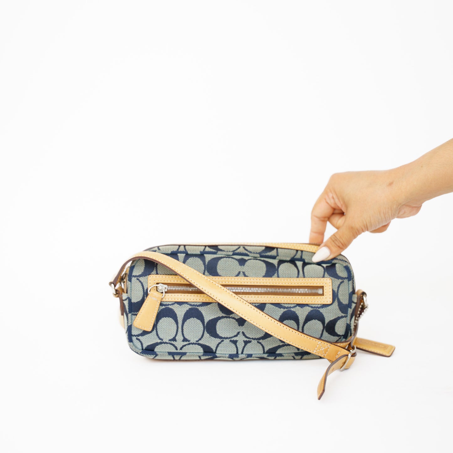 Coach Signature Small Camera Bag 210526N10