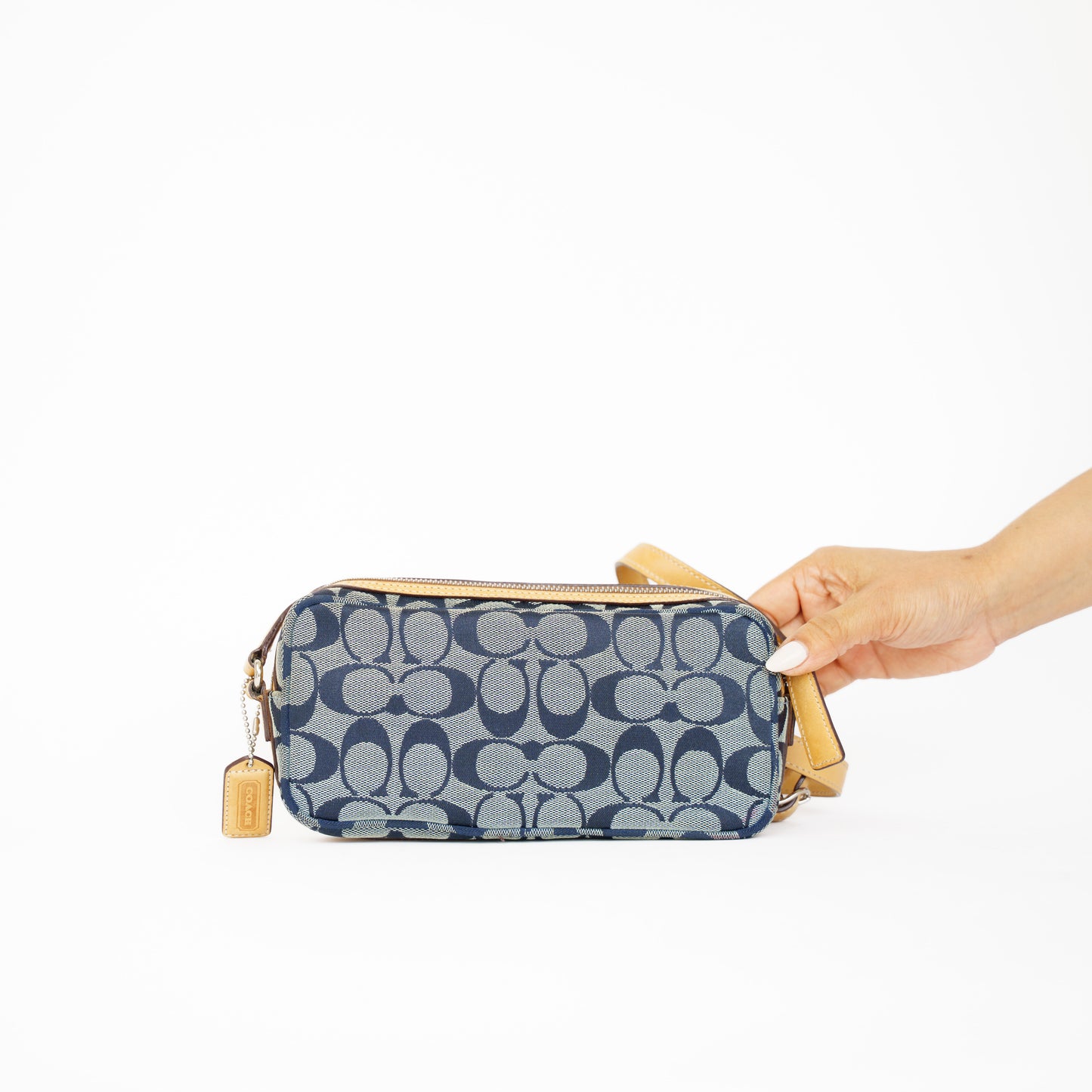 Coach Signature Small Camera Bag 210526N10